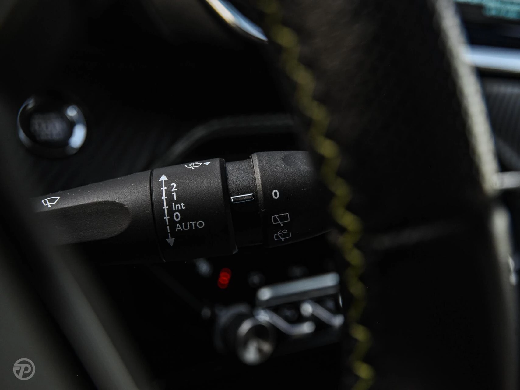 Hoofdafbeelding Peugeot e-2008