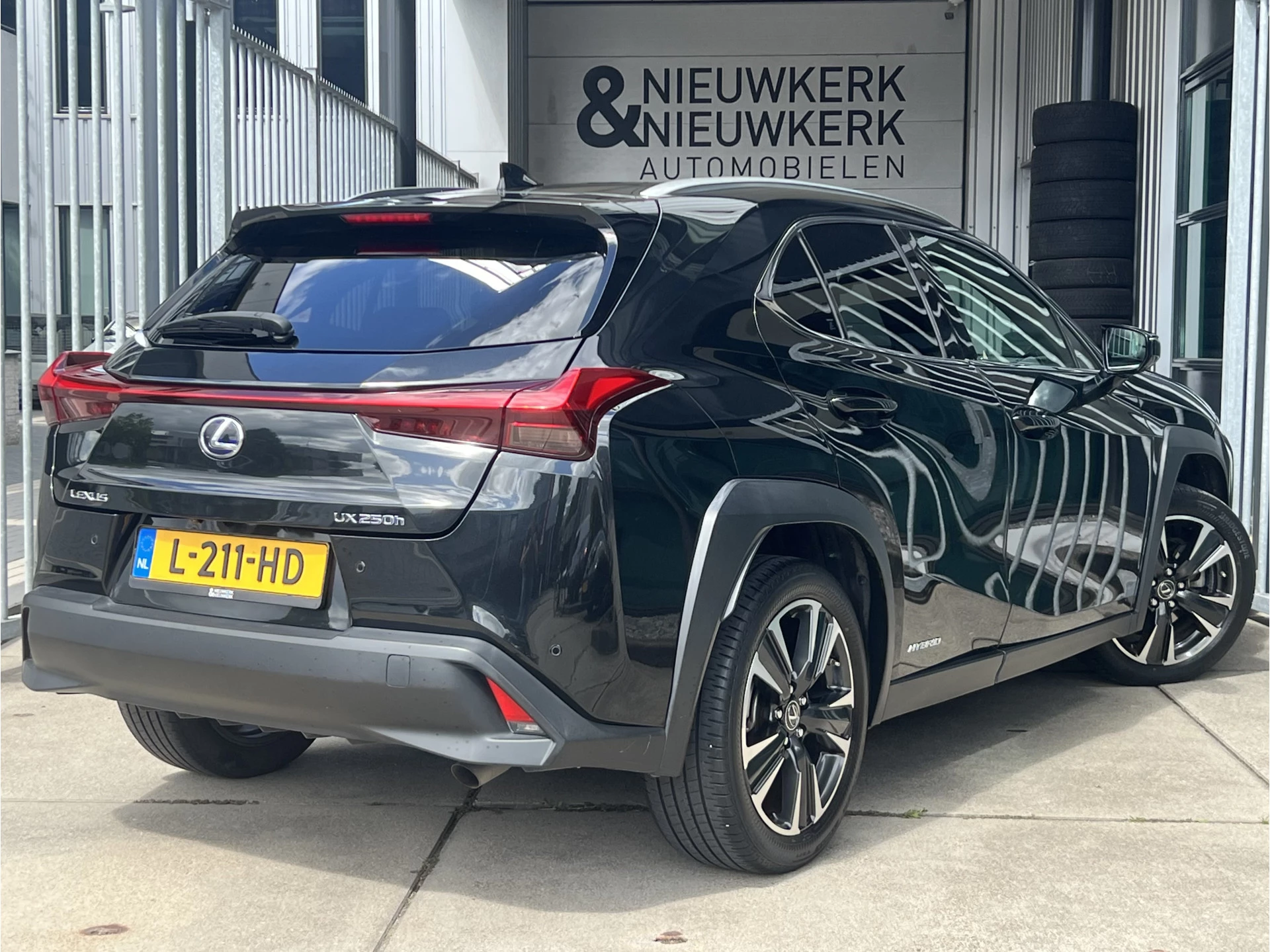 Hoofdafbeelding Lexus UX