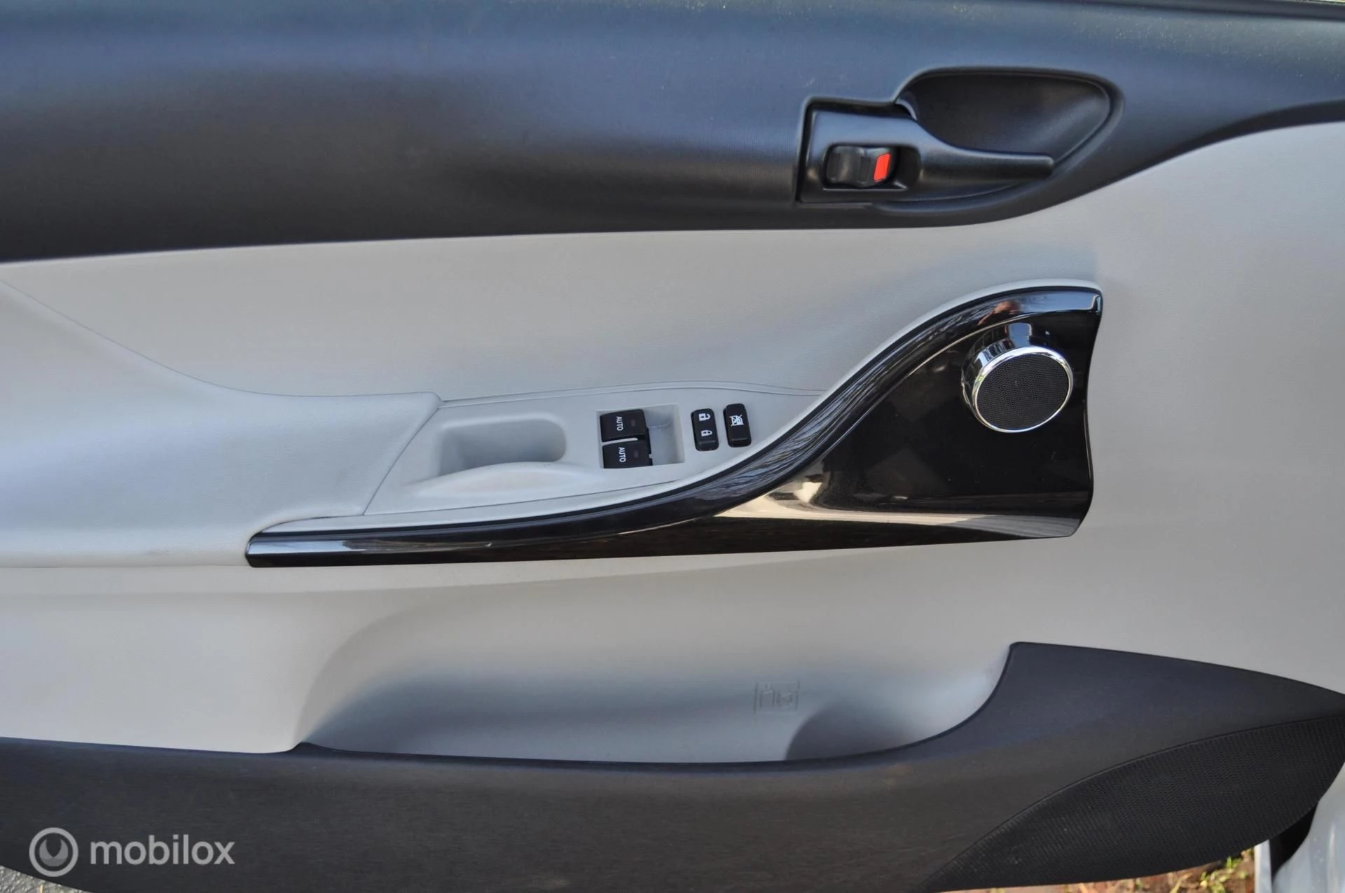 Hoofdafbeelding Toyota iQ