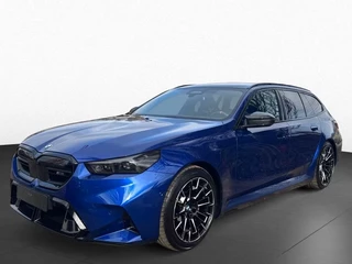 BMW M5 Touring ** M-DRIVER PACK (305 km/h), B&W, PANO, TREKH, MERINO LEDER, 20/21 INCH LMV ** 1e EIG - UNFALLFREI - Ex BMW AG ** ** INFORMEER OOK NAAR ONZE AANTREKKELIJKE FINANCIAL-LEASE TARIEVEN **