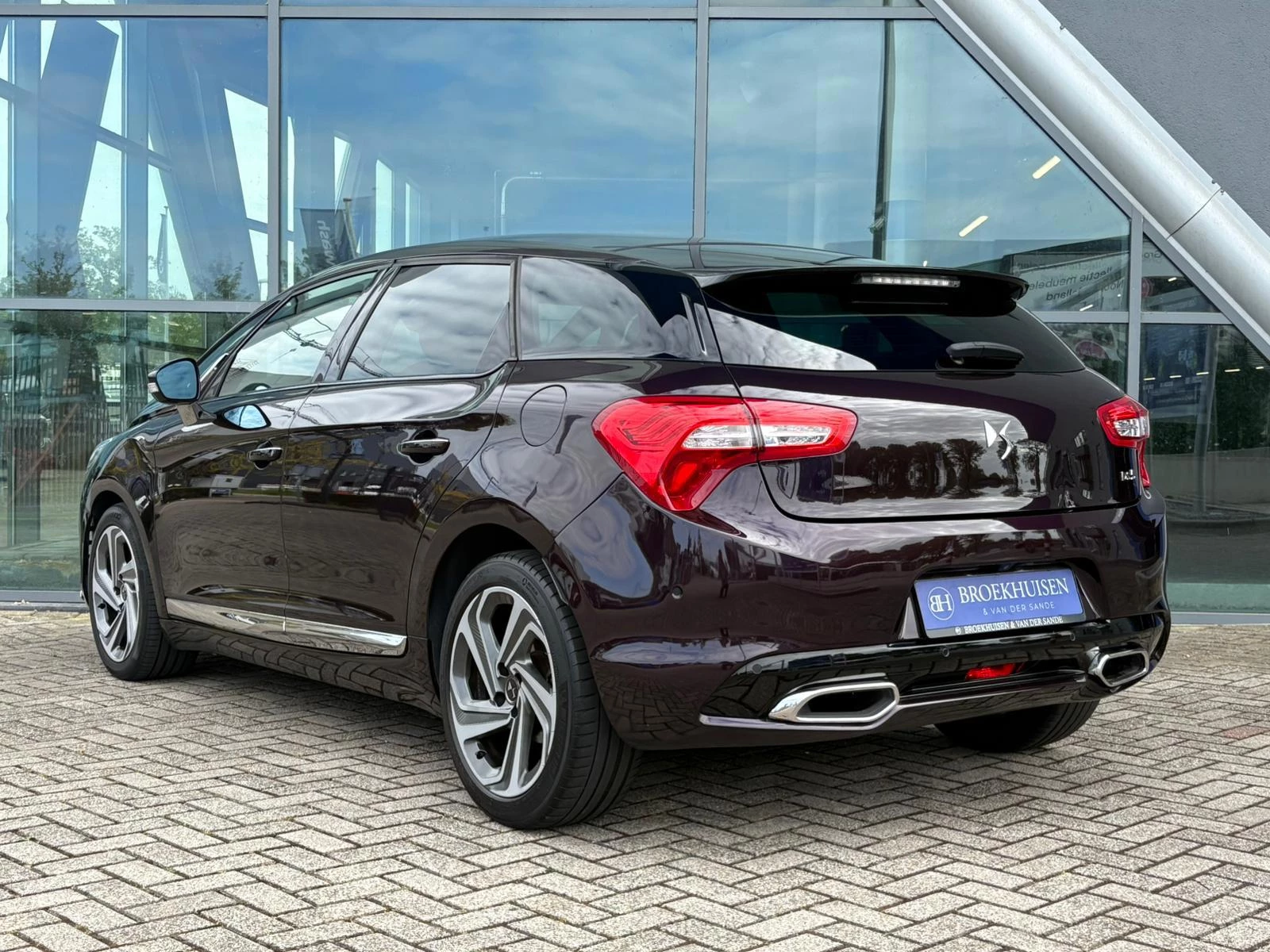 Hoofdafbeelding DS DS 5