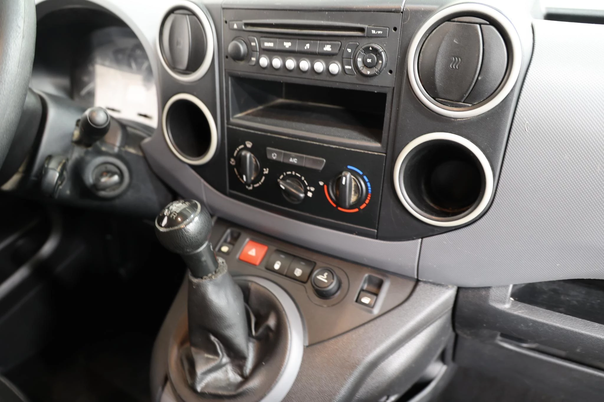 Hoofdafbeelding Peugeot Partner