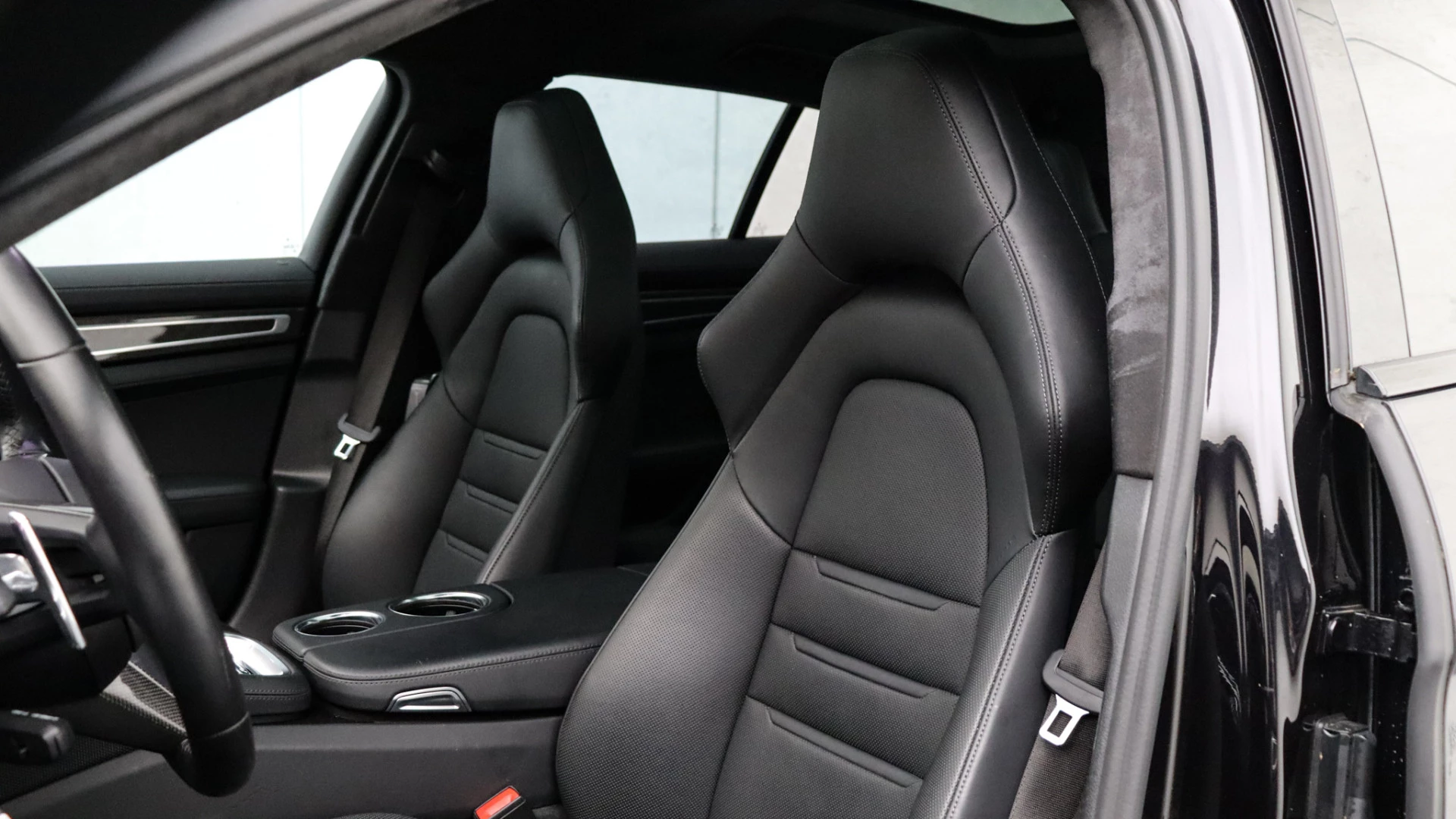 Hoofdafbeelding Porsche Panamera