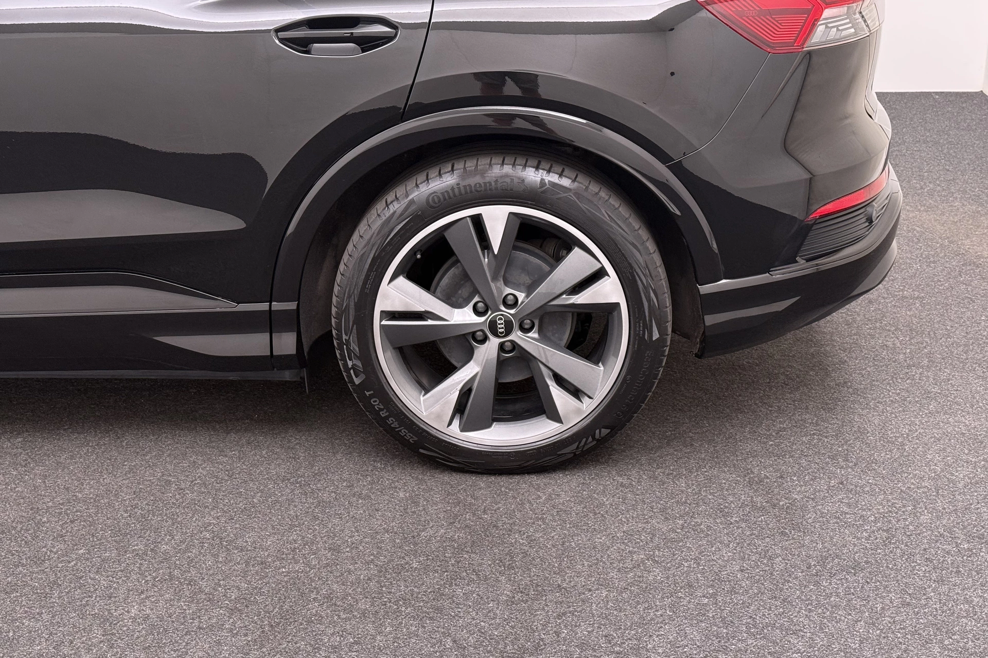 Hoofdafbeelding Audi Q4 e-tron