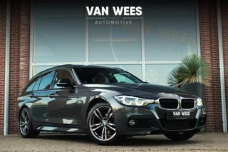 ➡️ BMW 3-serie Touring 318i F31 M Sport Corporate Lease M-pakket | Automaat | 2e eigenaar | NL auto | Head-up | Leer | LED | Dakraam | DAB |