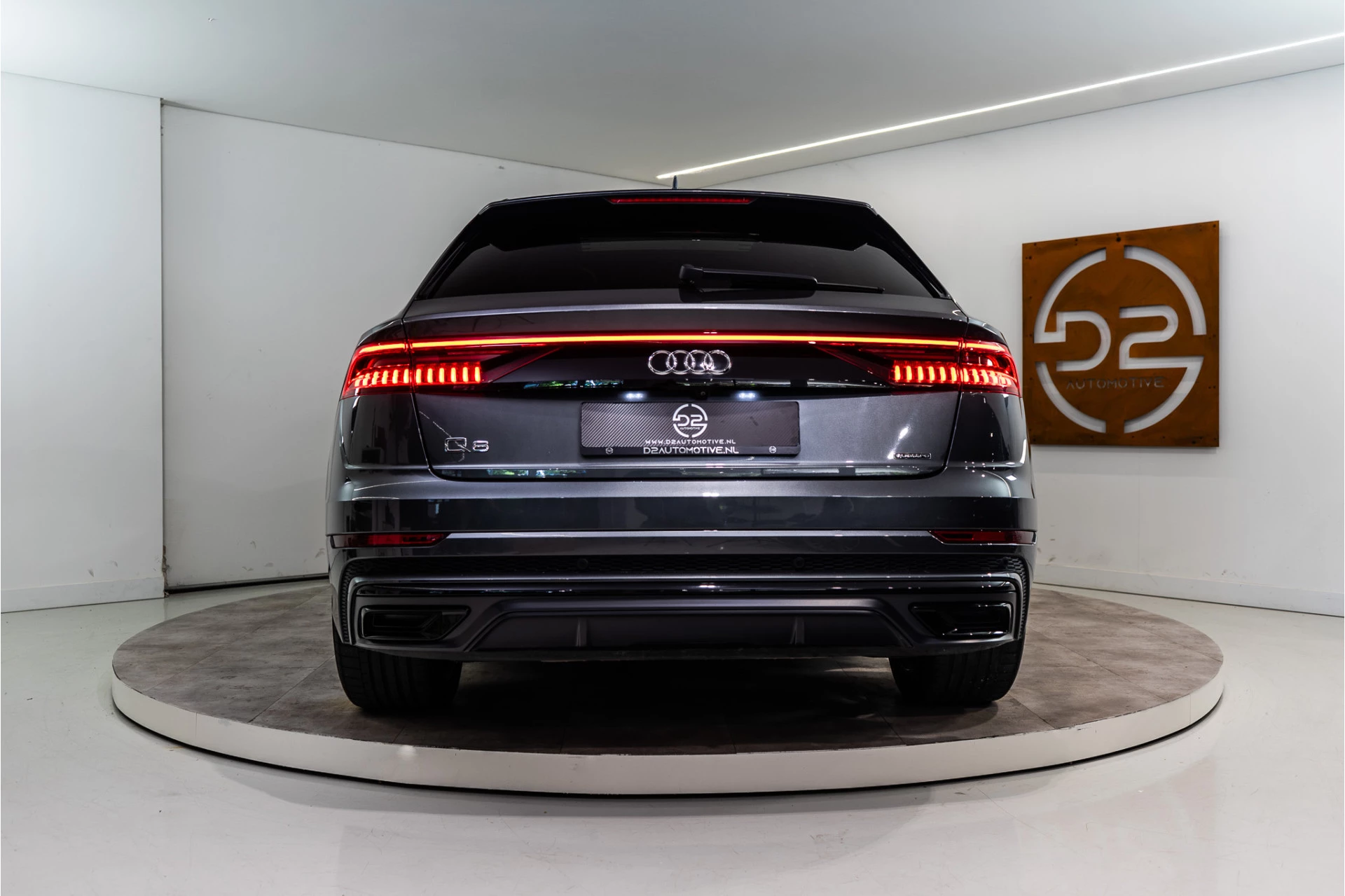 Hoofdafbeelding Audi Q8