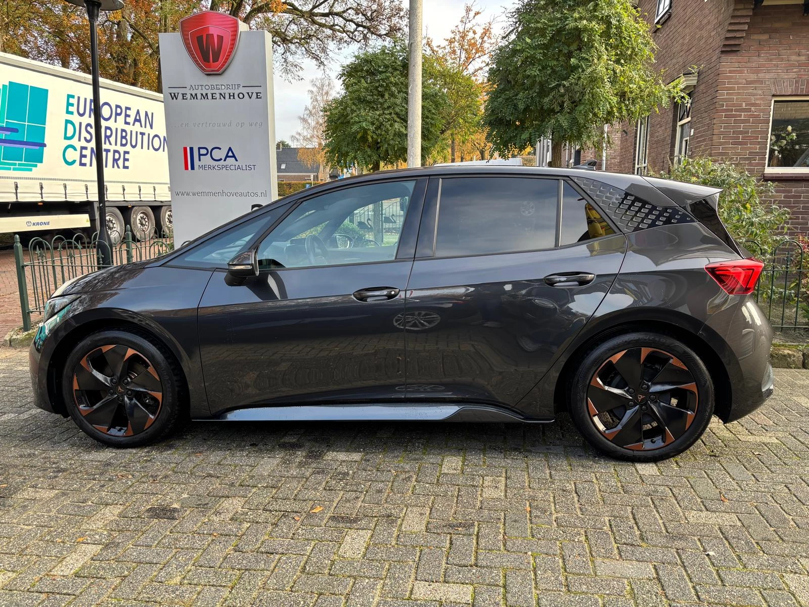 Hoofdafbeelding CUPRA Born