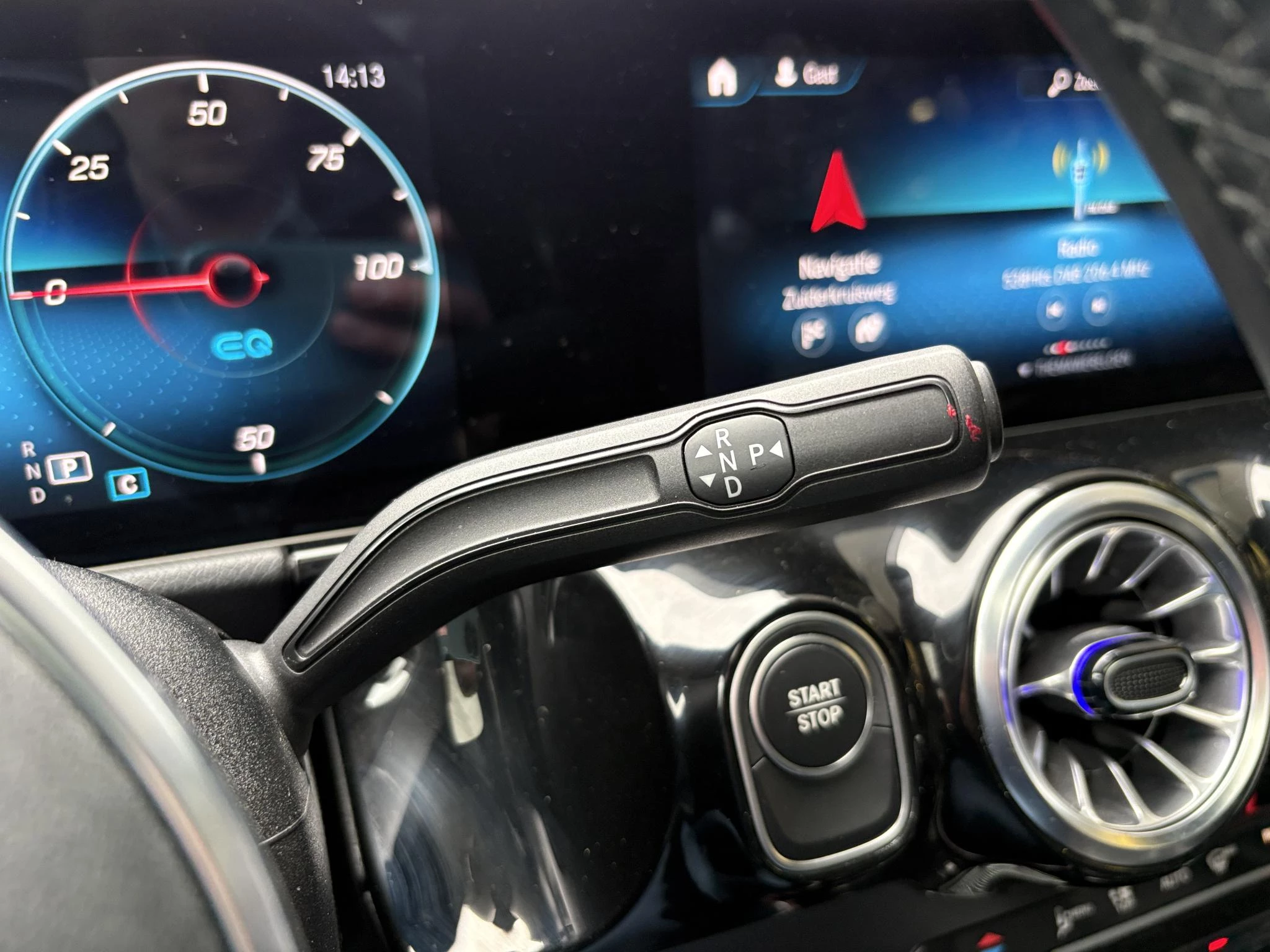 Hoofdafbeelding Mercedes-Benz EQA