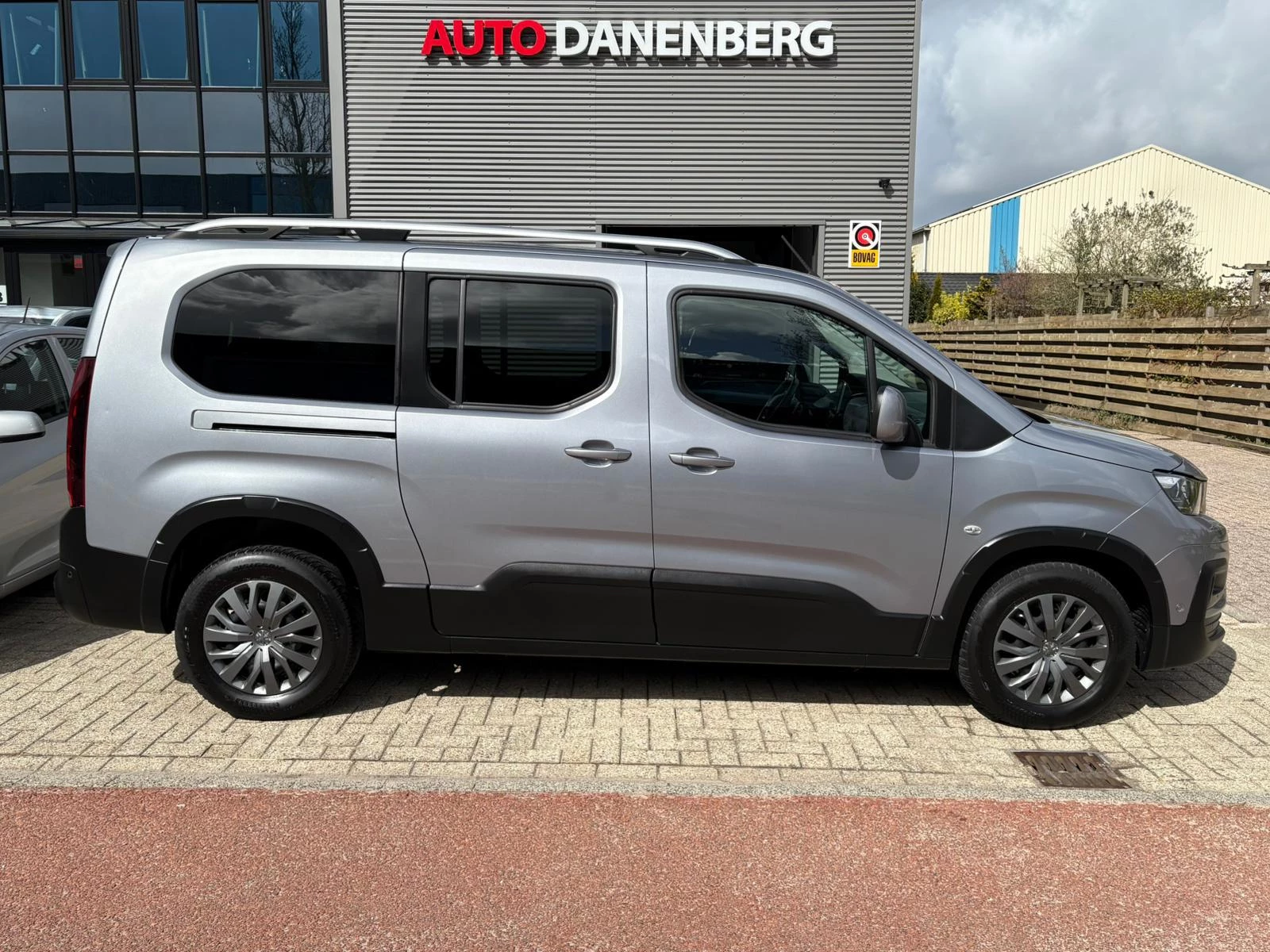 Hoofdafbeelding Peugeot Rifter