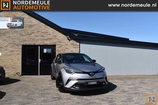 Hoofdafbeelding Toyota C-HR Toyota C-HR 1.8 HYBRID PREMIUM, Bi Tone Cruise, Camera, Navi