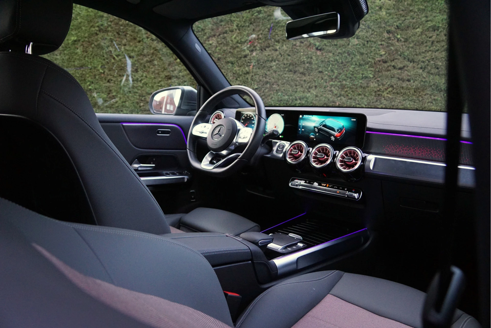 Hoofdafbeelding Mercedes-Benz EQB