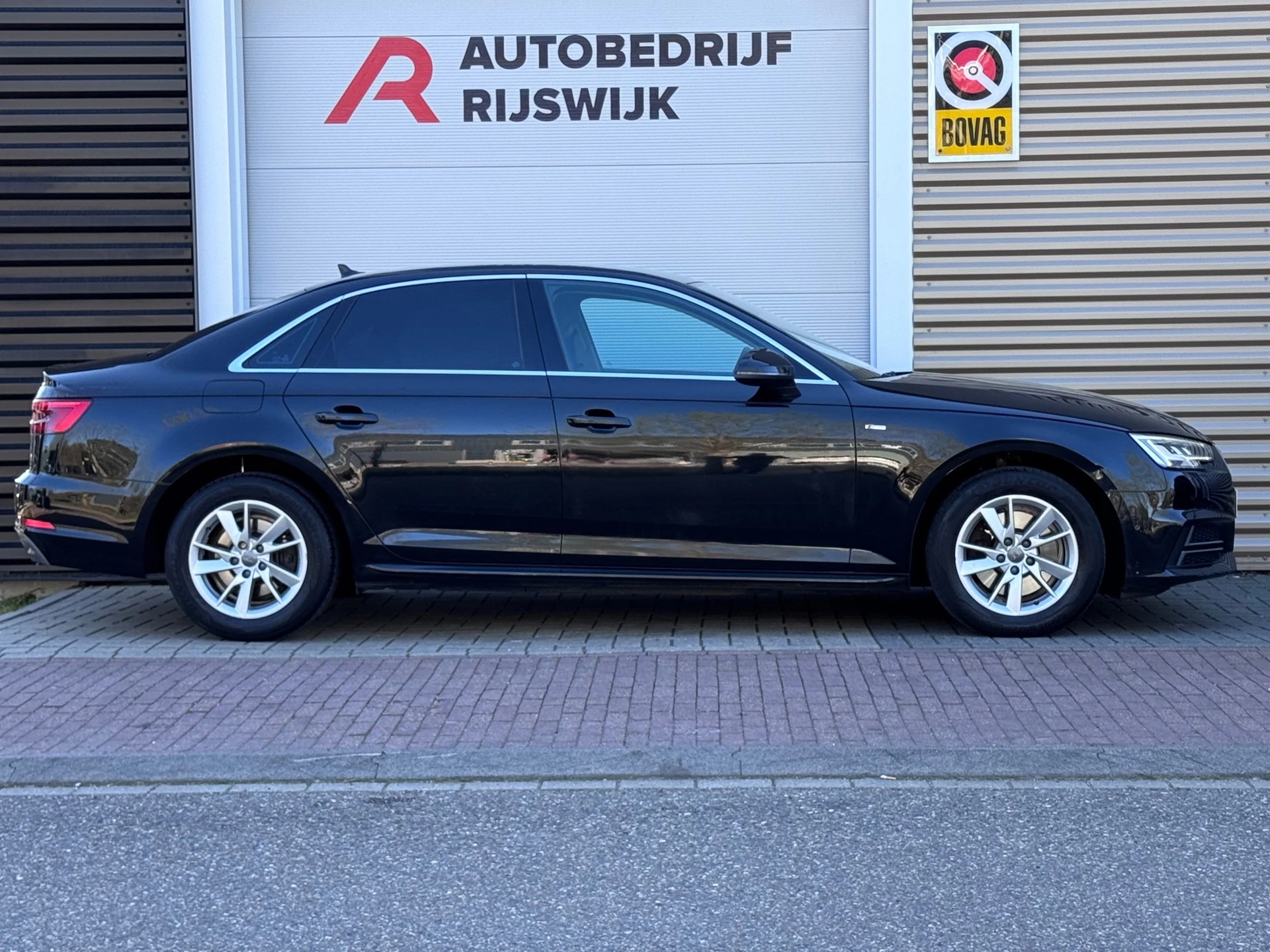 Hoofdafbeelding Audi A4