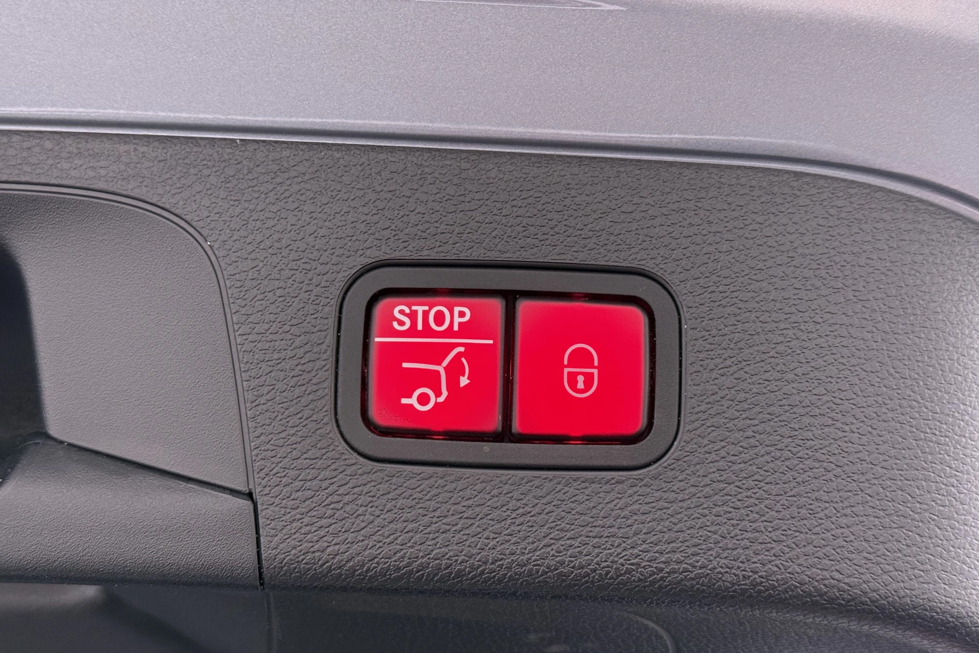 Hoofdafbeelding Mercedes-Benz EQC