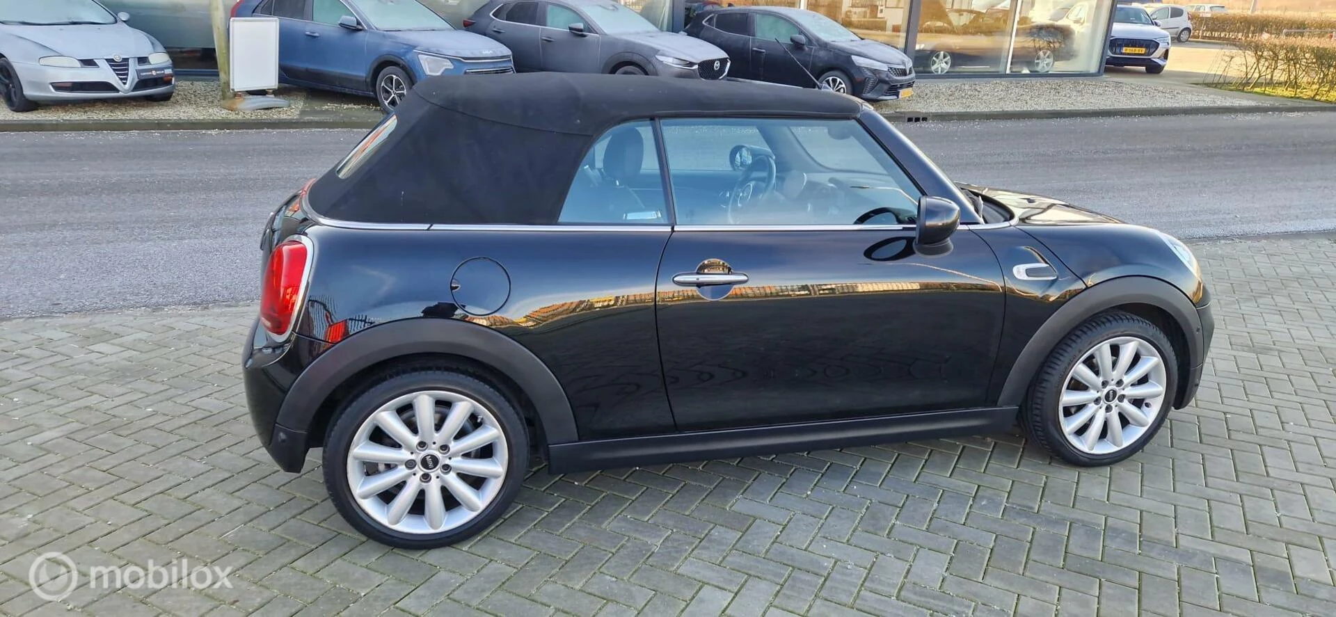 Hoofdafbeelding MINI Cooper Cabrio