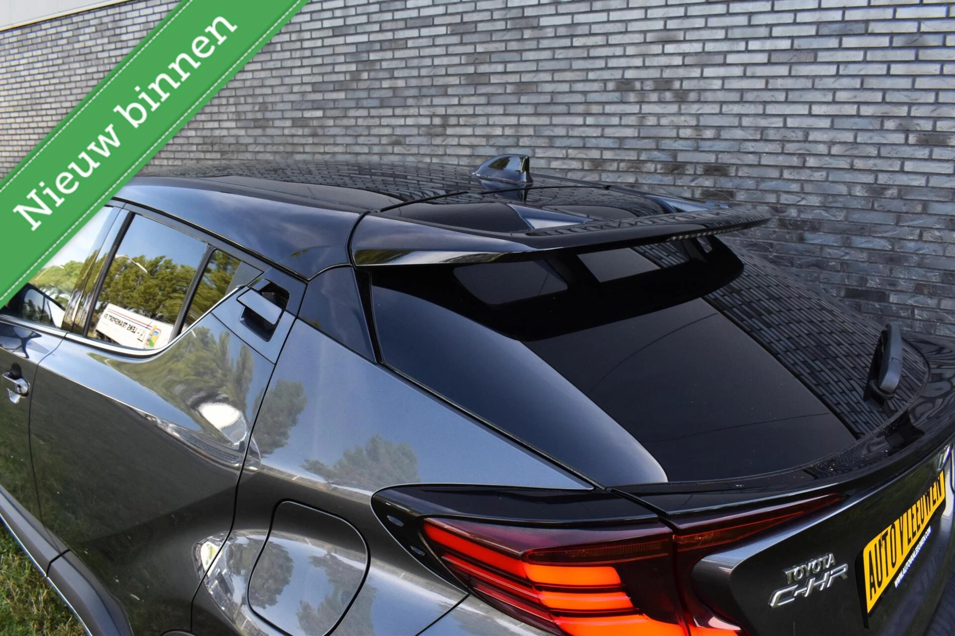 Hoofdafbeelding Toyota C-HR
