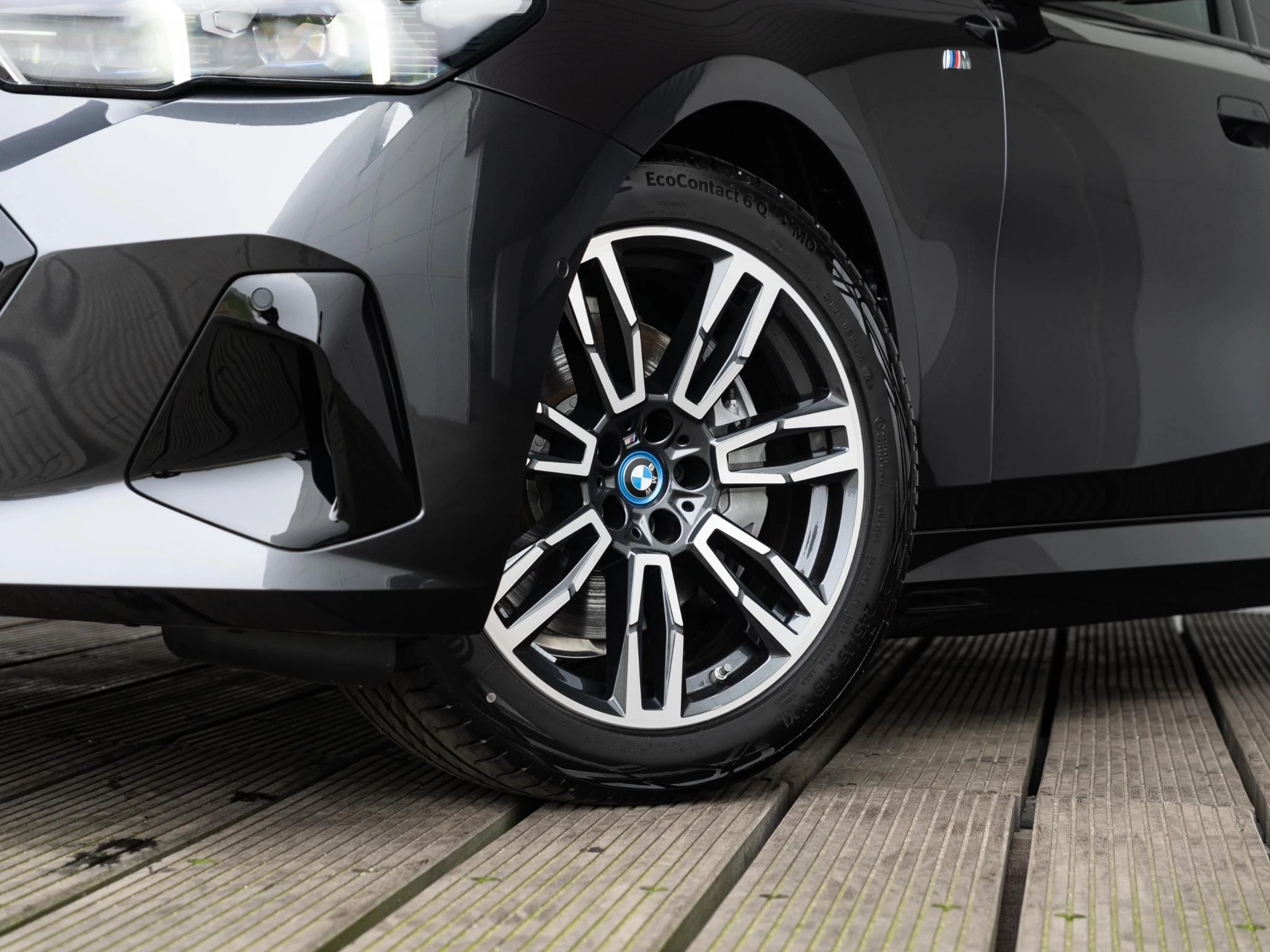 Hoofdafbeelding BMW i5