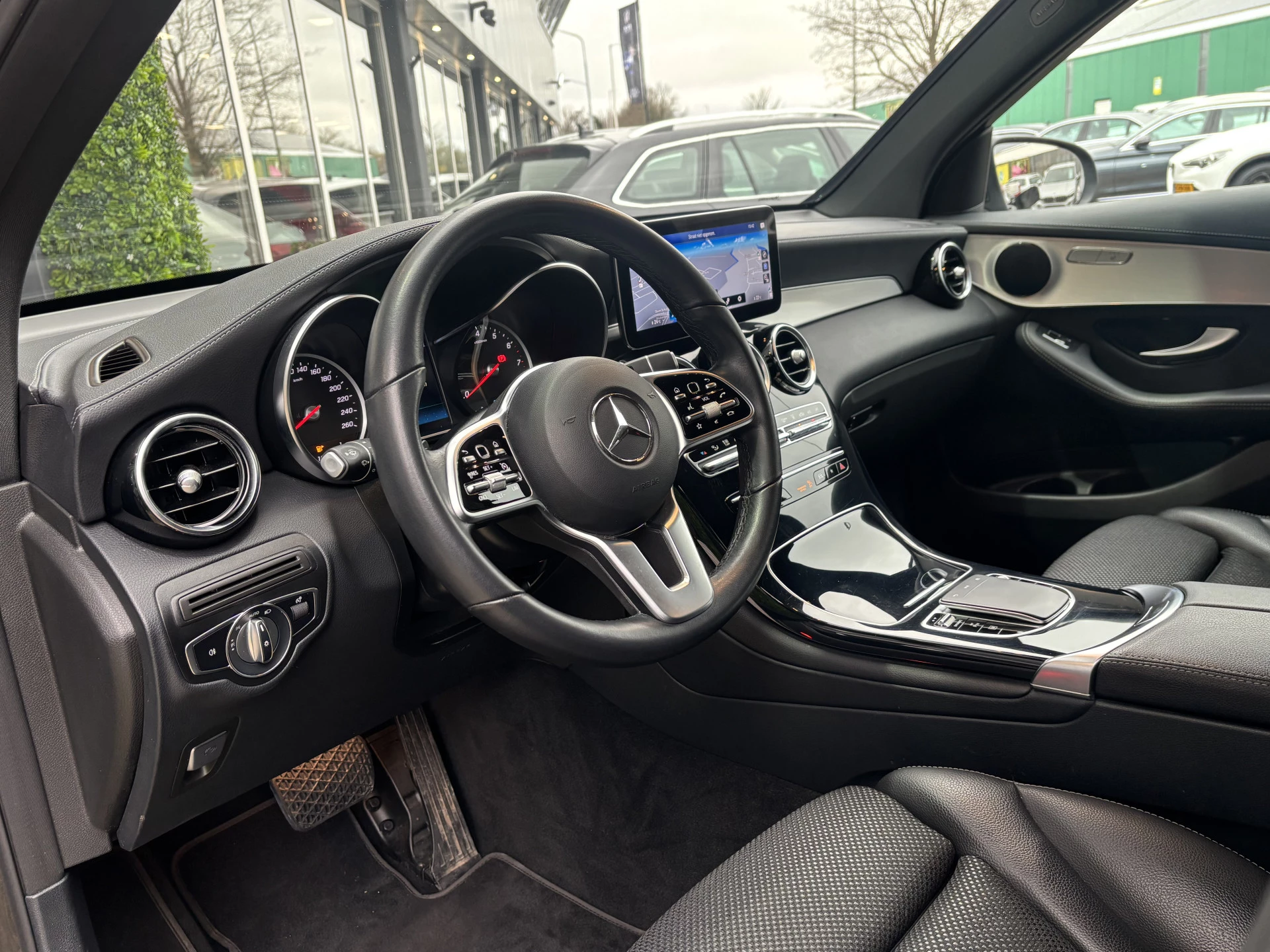 Hoofdafbeelding Mercedes-Benz GLC