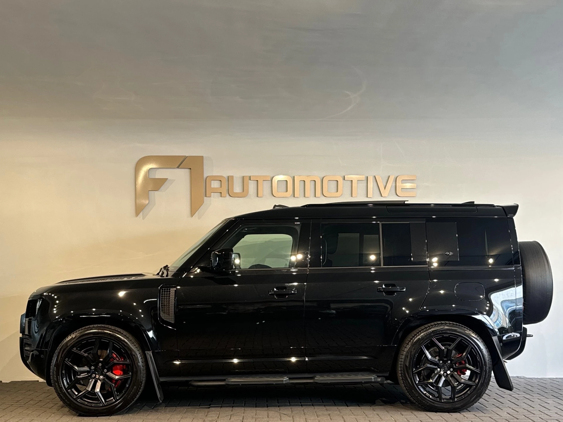 Hoofdafbeelding Land Rover Defender