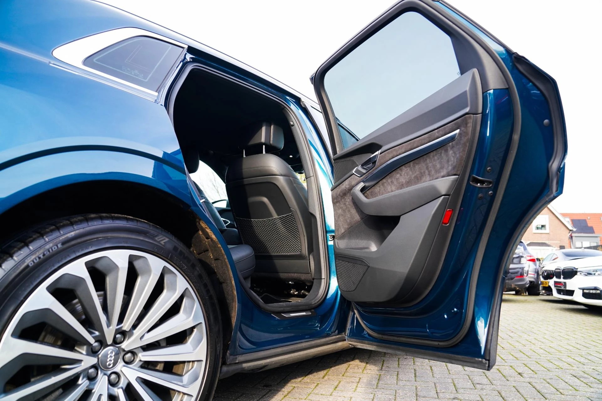 Hoofdafbeelding Audi e-tron