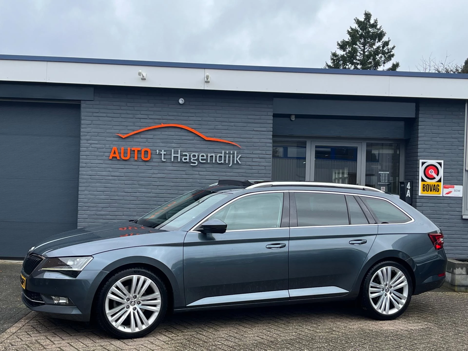 Hoofdafbeelding Škoda Superb