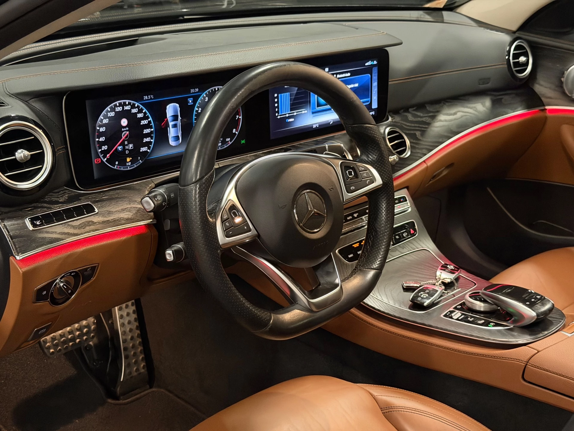 Hoofdafbeelding Mercedes-Benz E-Klasse