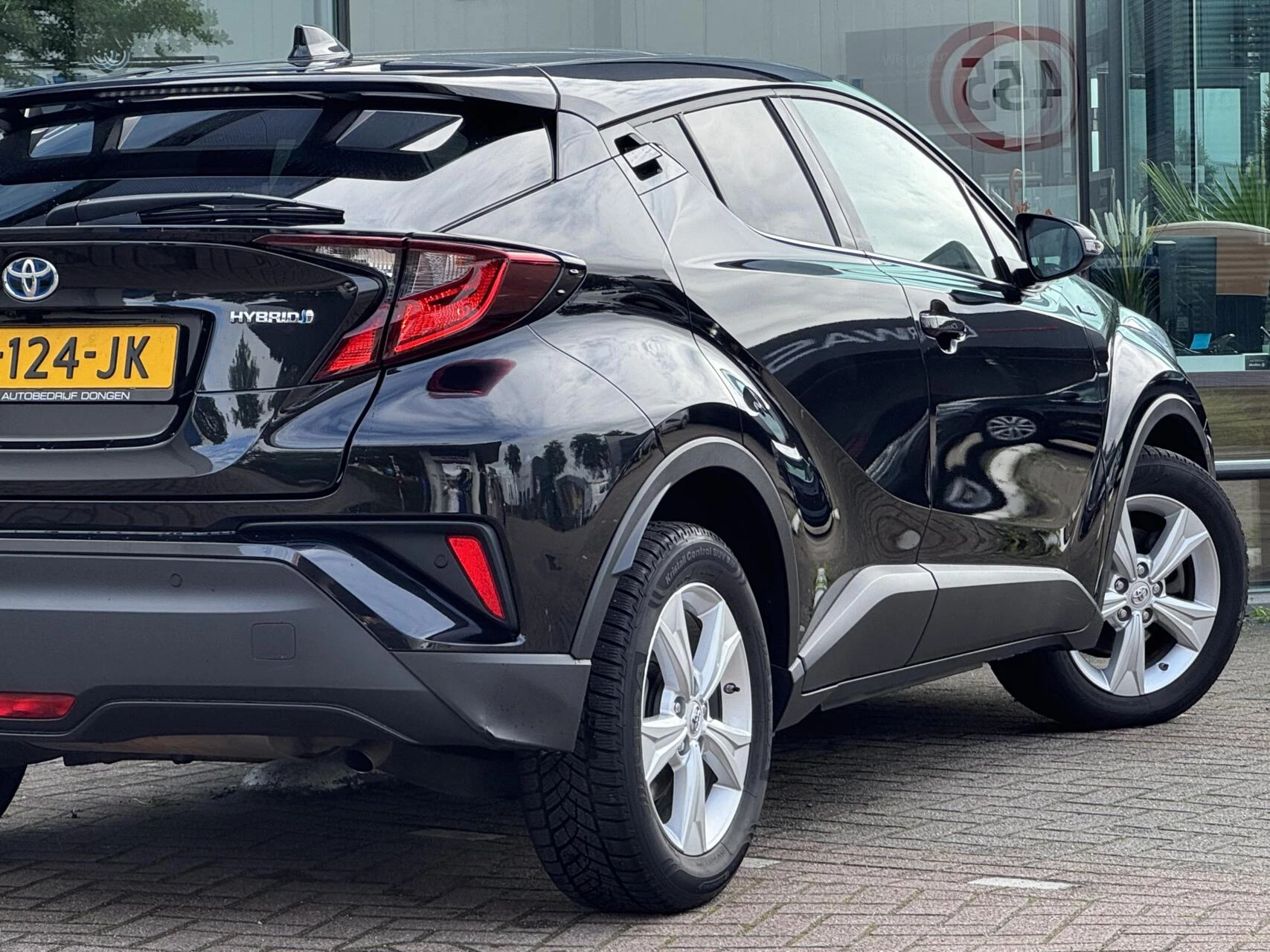 Hoofdafbeelding Toyota C-HR