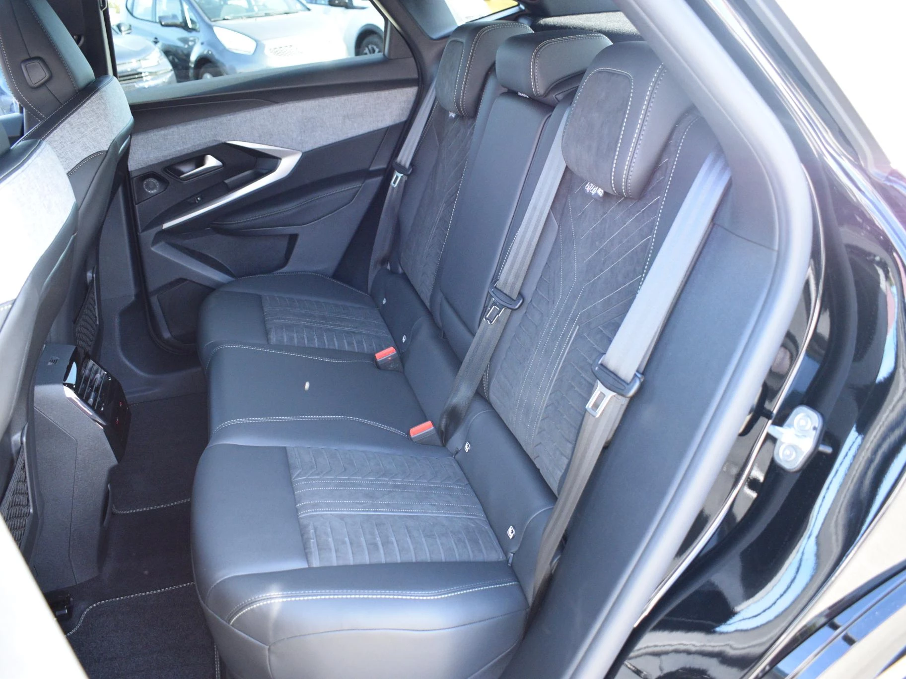 Hoofdafbeelding Peugeot e-3008