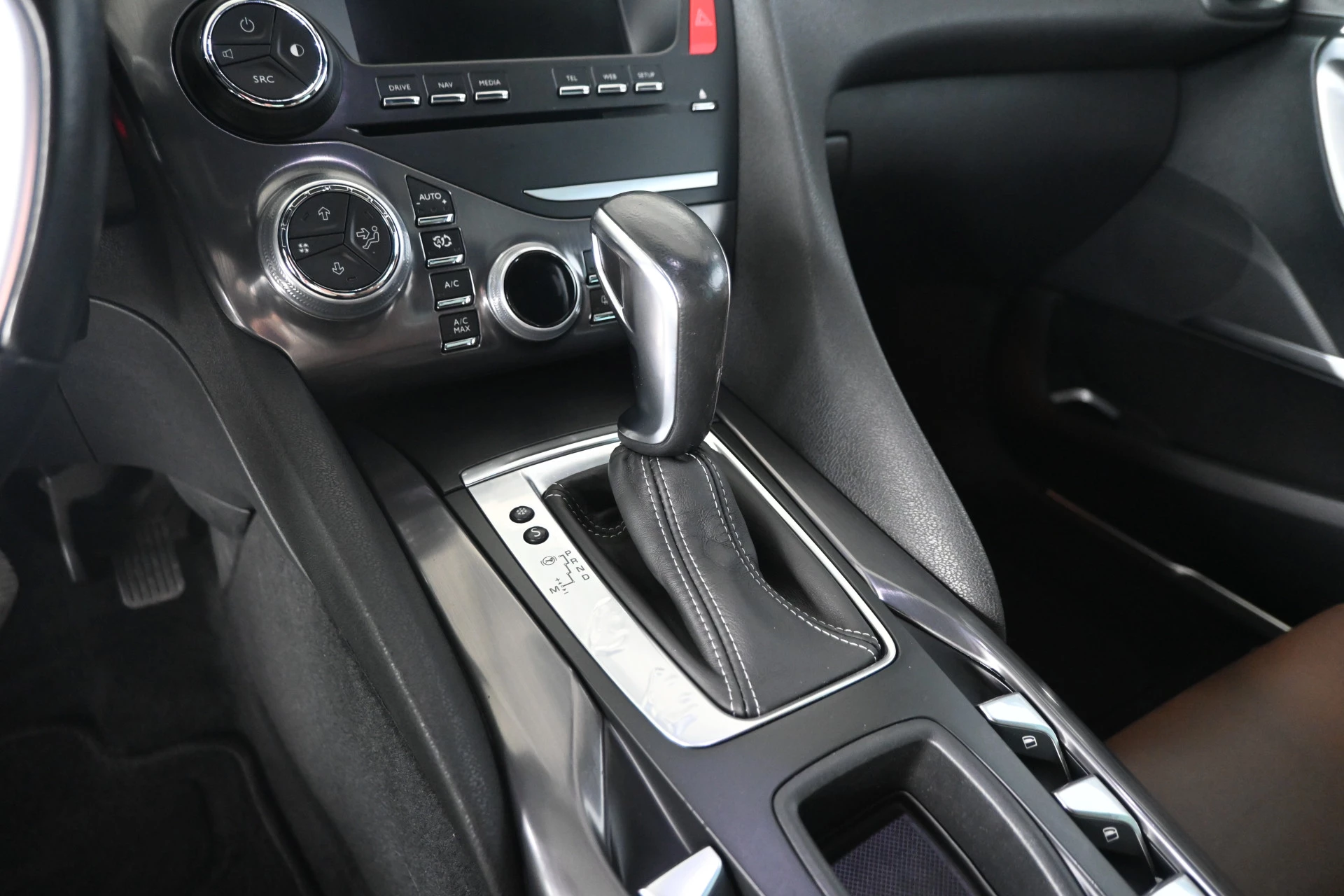 Hoofdafbeelding DS DS 5