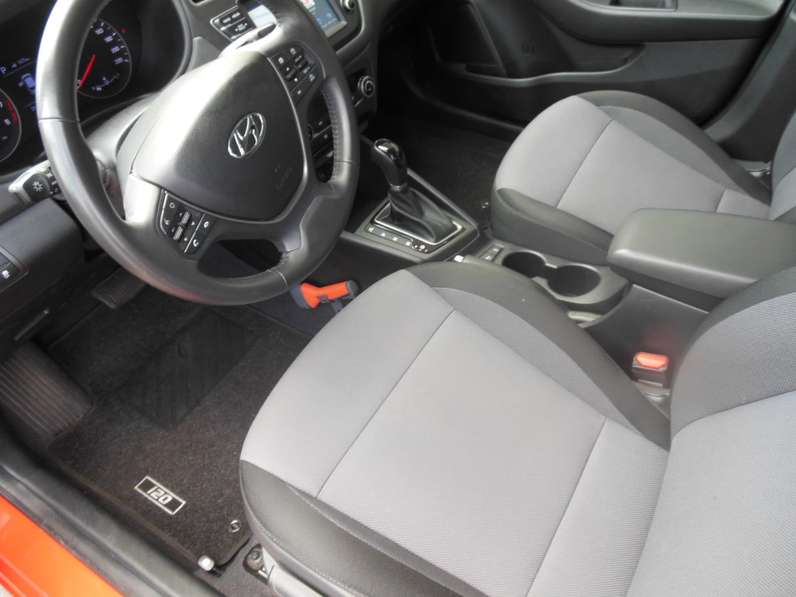 Hoofdafbeelding Hyundai i20