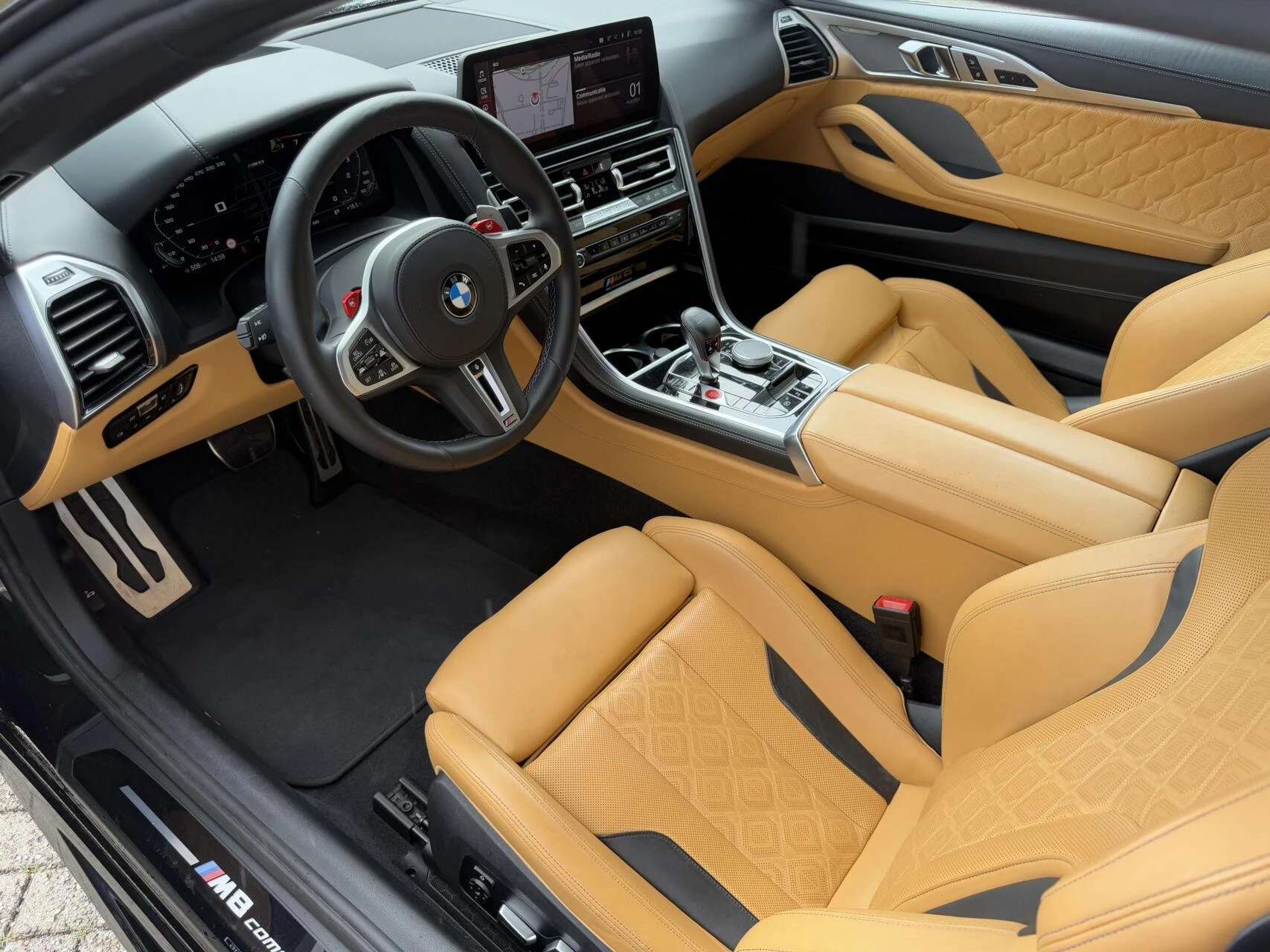 Hoofdafbeelding BMW M8