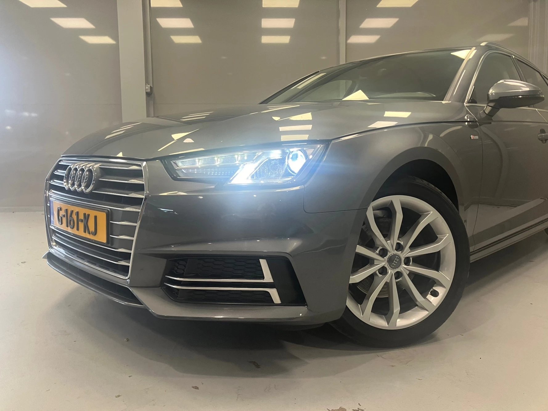 Hoofdafbeelding Audi A4