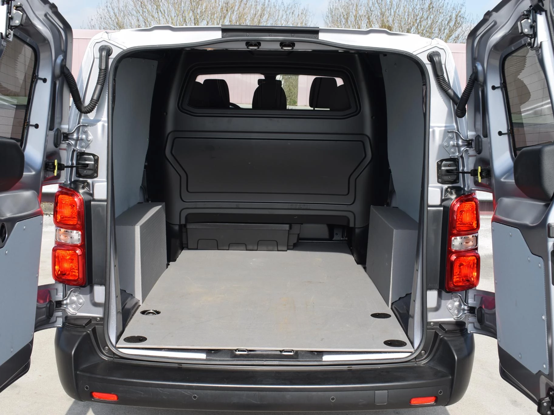 Hoofdafbeelding Peugeot e-Expert