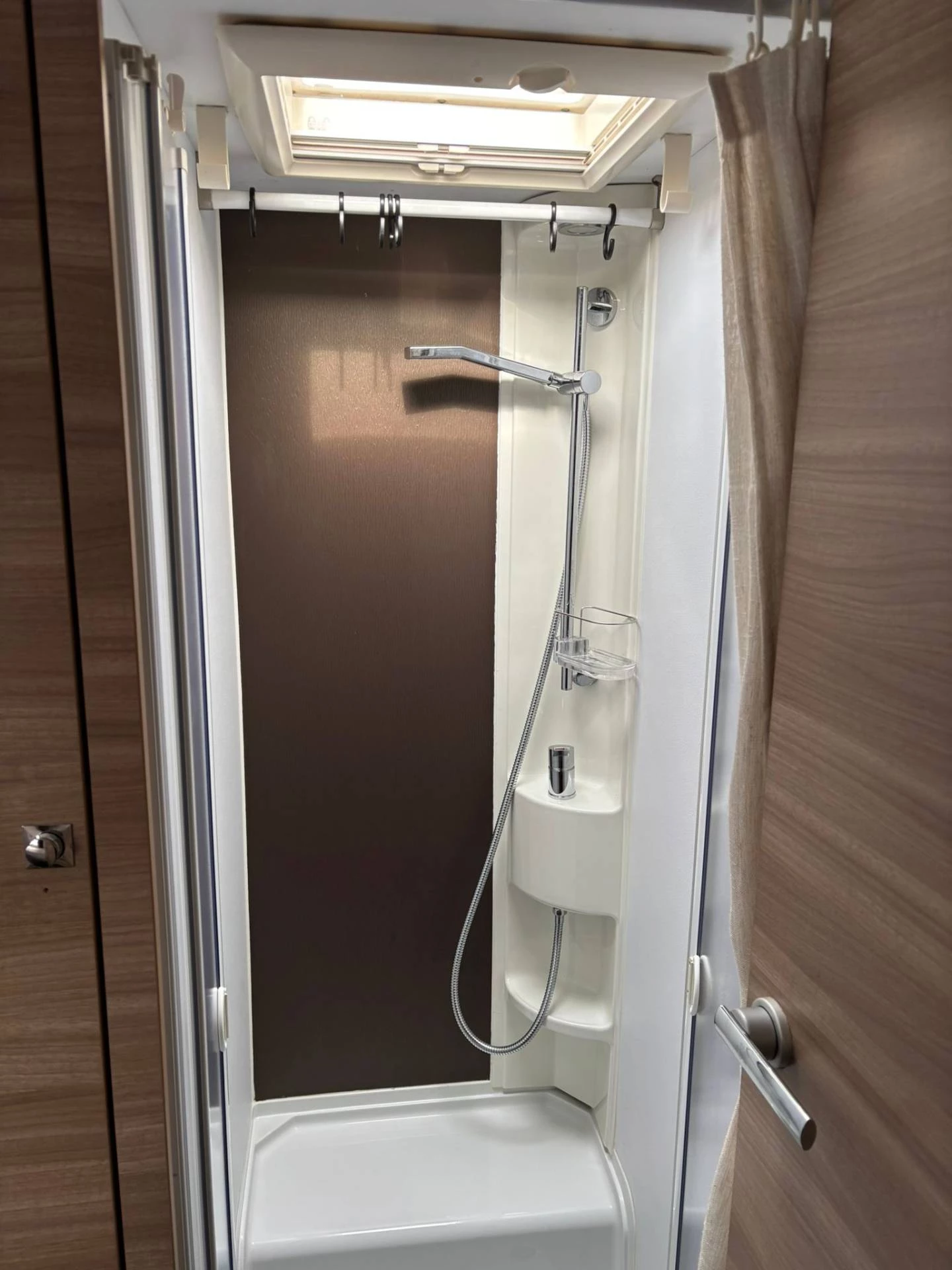 Hoofdafbeelding Adria CORAL S 670SL