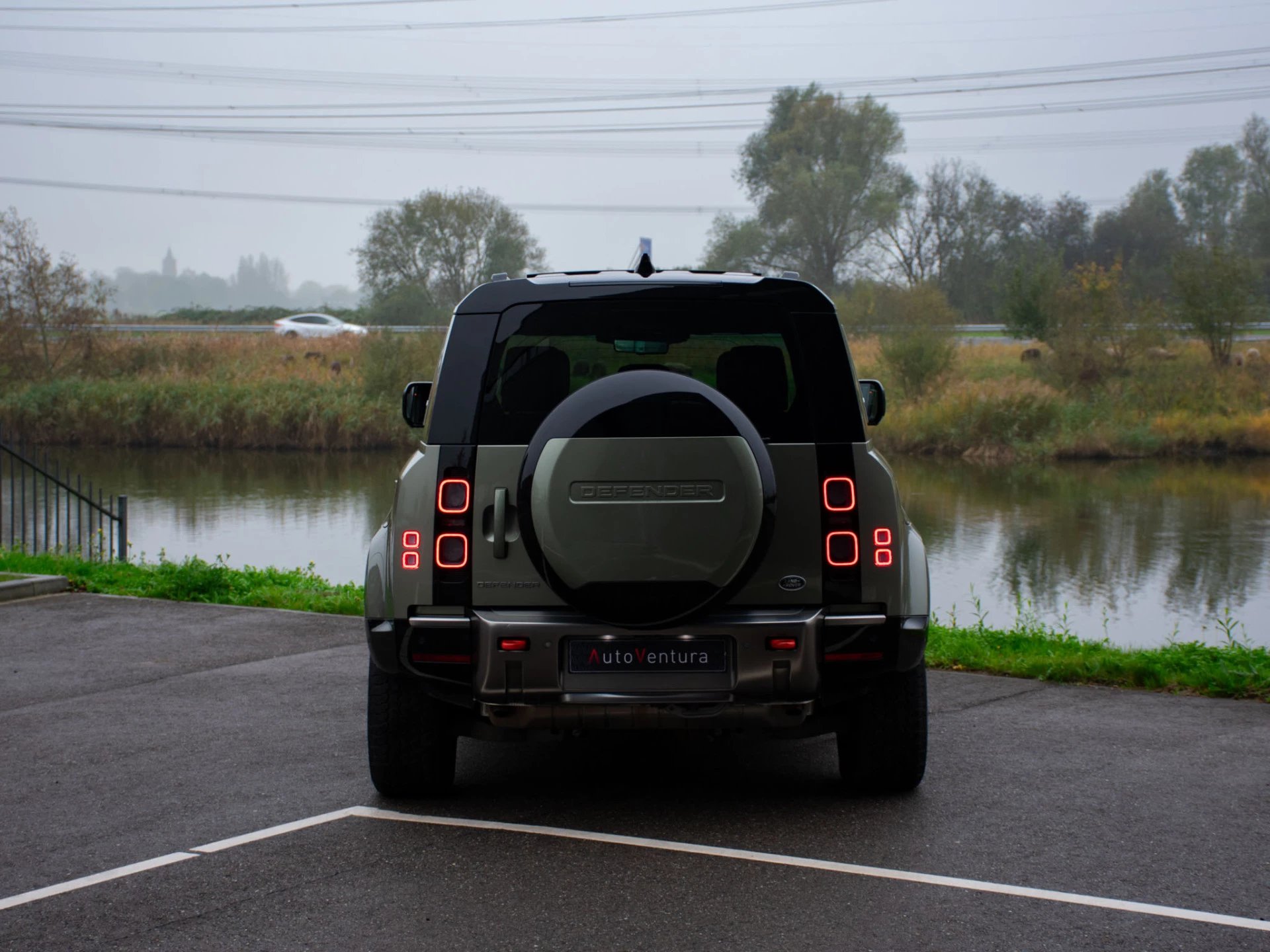 Hoofdafbeelding Land Rover Defender