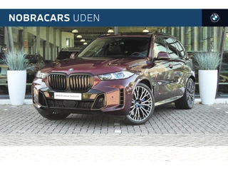 Hoofdafbeelding BMW X5 BMW X5 xDrive50e High Executive M Sport Automaat / Panoramadak / Trekhaak / Parking Assistant Professional / Comfort Access / Adaptief onderstel