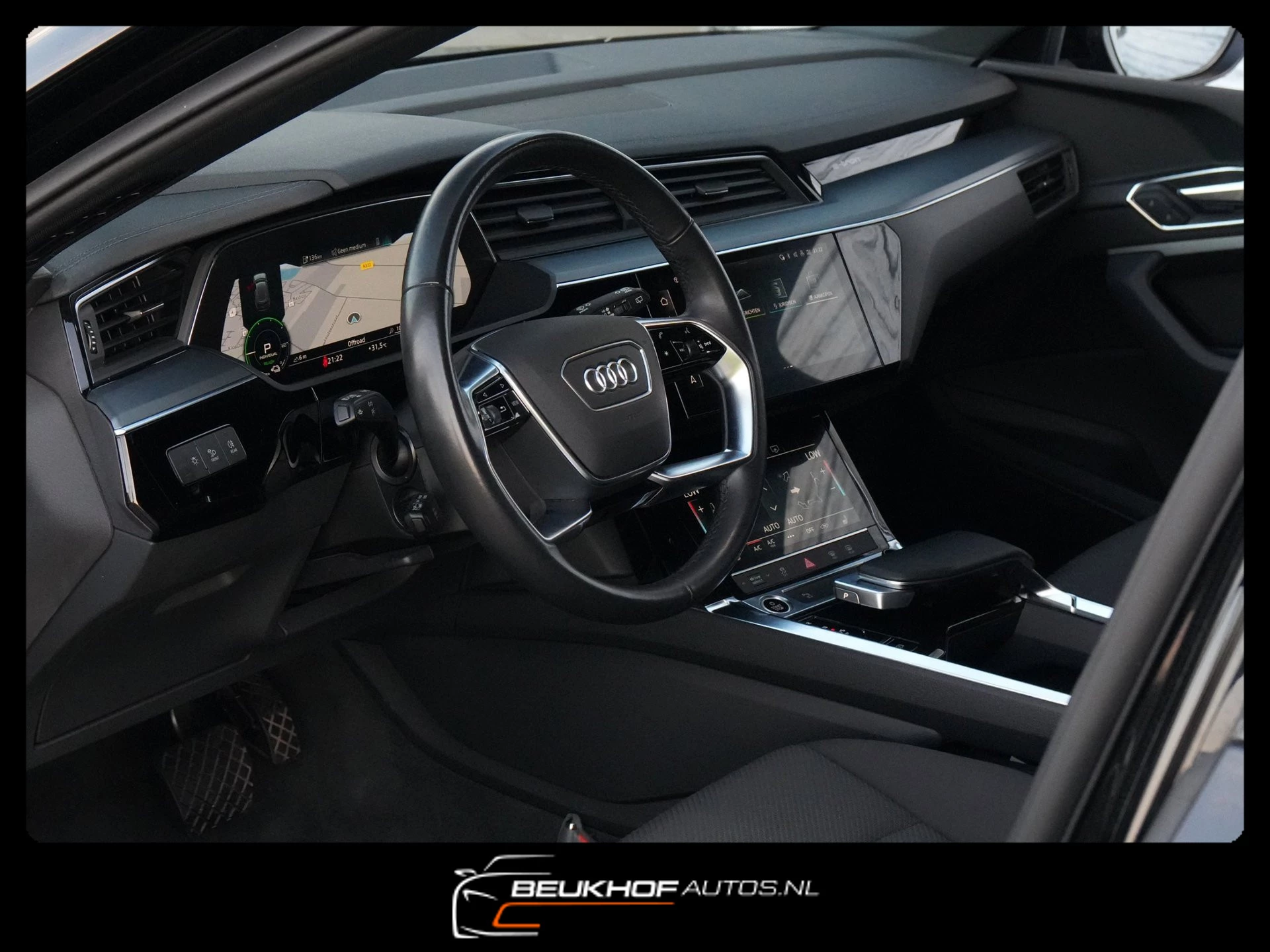 Hoofdafbeelding Audi e-tron