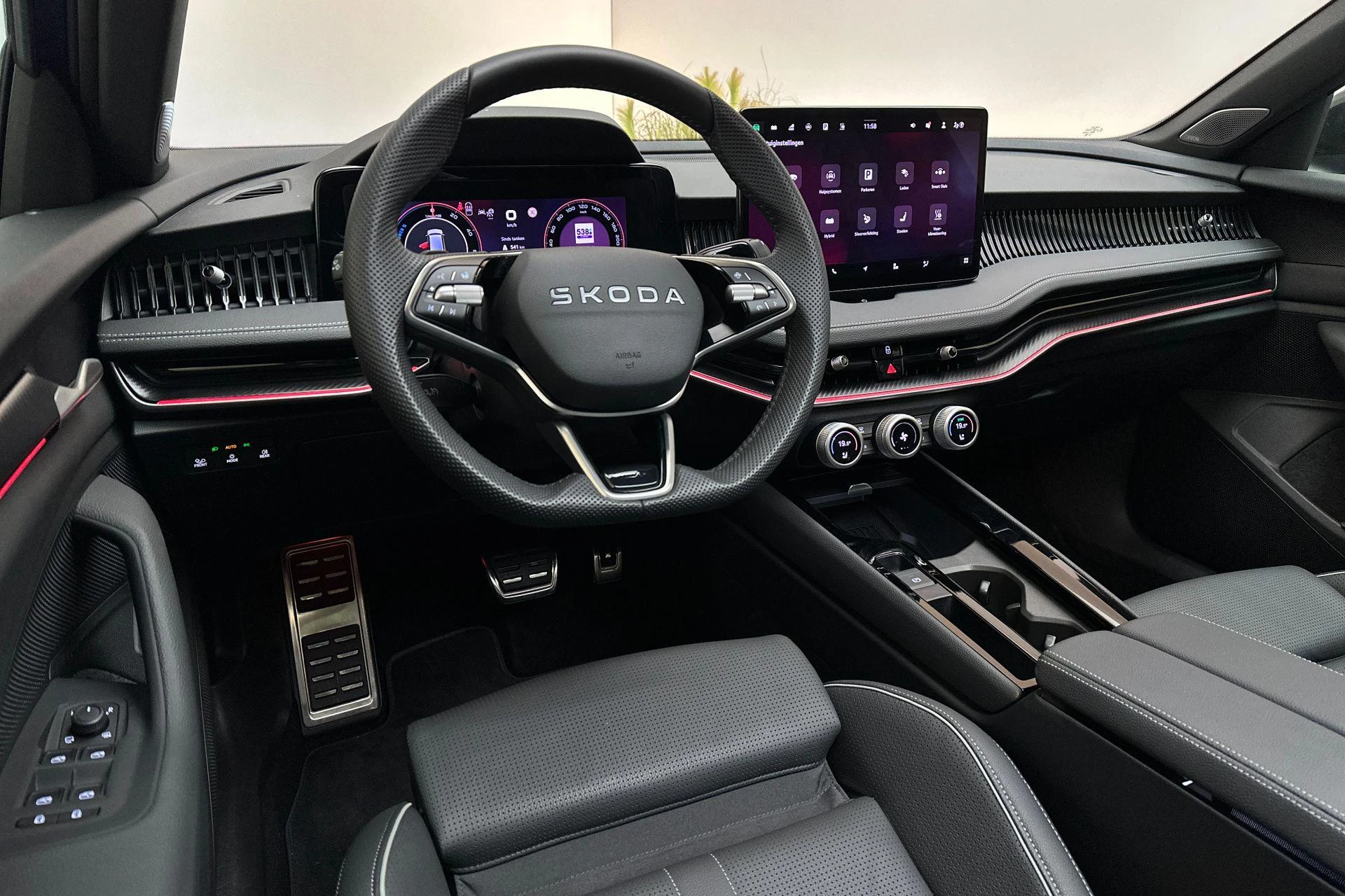 Hoofdafbeelding Škoda Superb