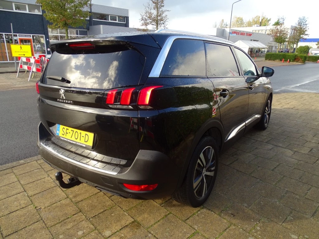 Hoofdafbeelding Peugeot 5008