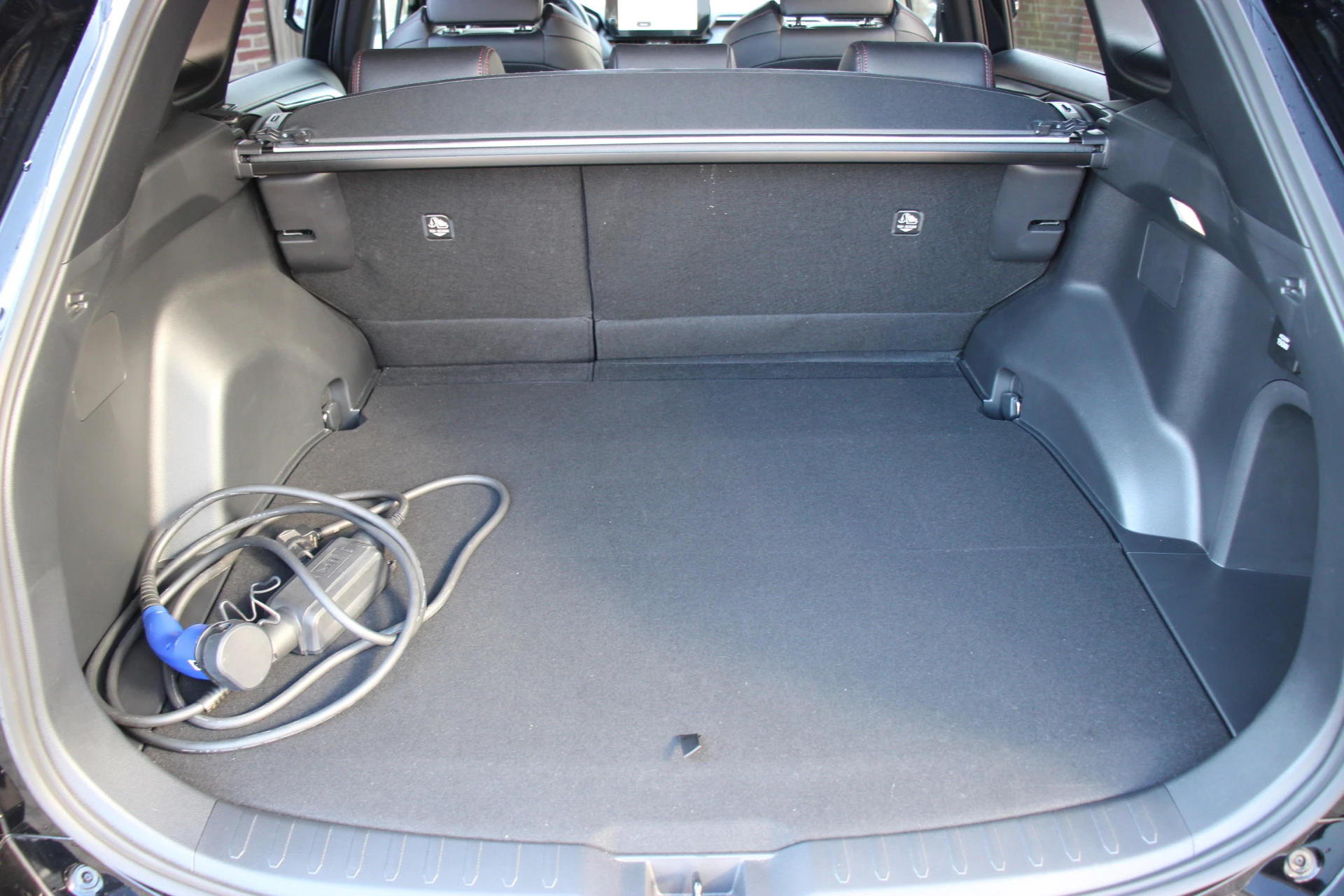 Hoofdafbeelding Suzuki Across