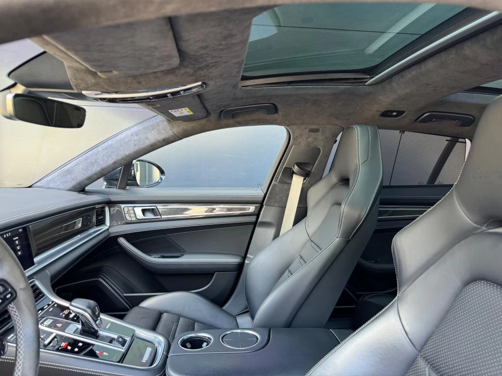 Hoofdafbeelding Porsche Panamera