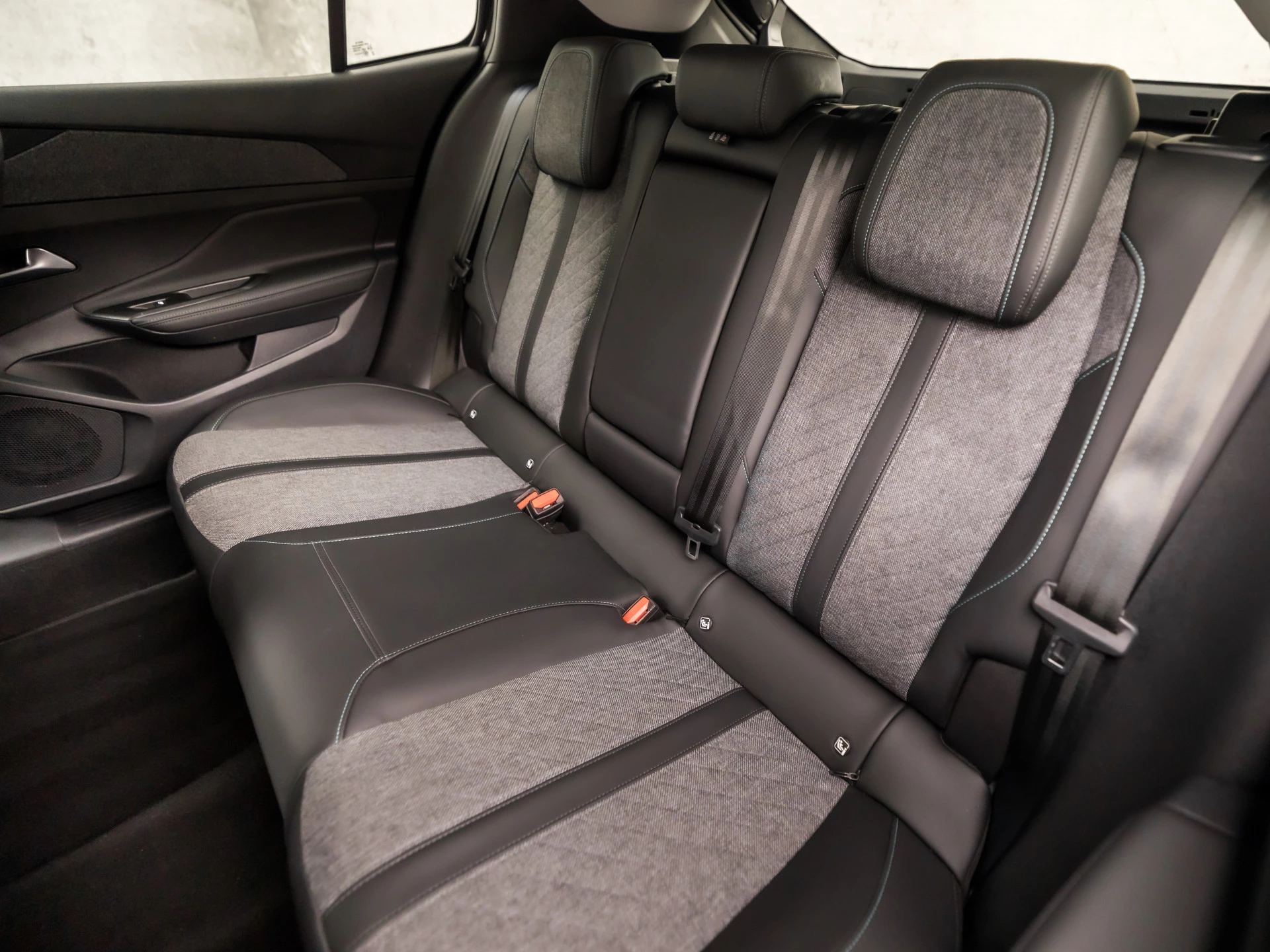 Hoofdafbeelding Peugeot 408