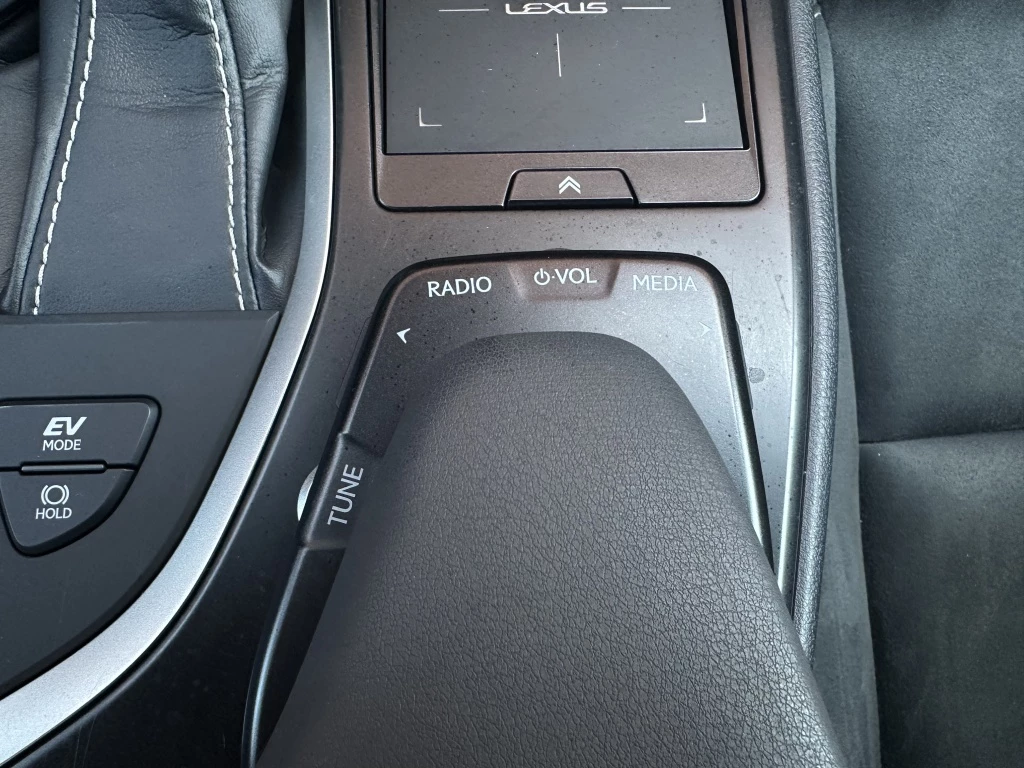Hoofdafbeelding Lexus UX