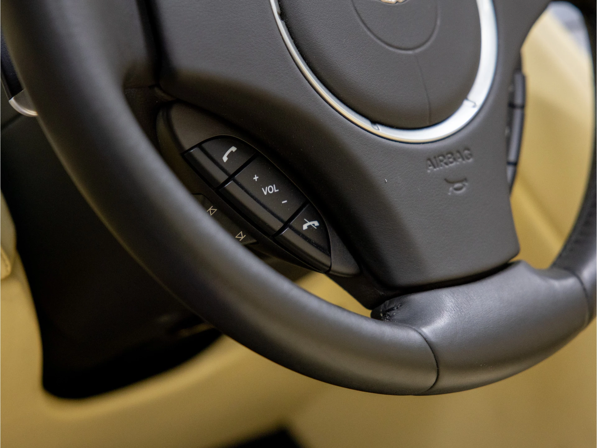 Hoofdafbeelding Aston Martin DB9