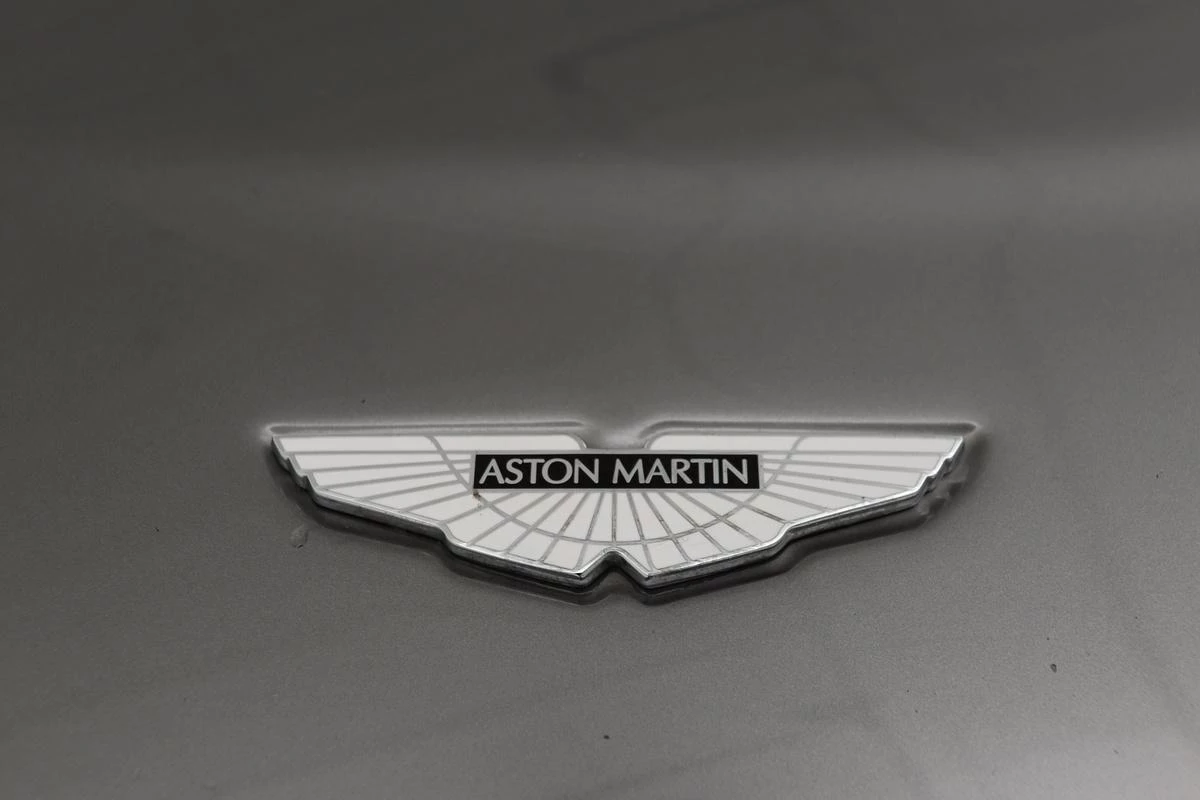 Hoofdafbeelding Aston Martin V12 Vantage