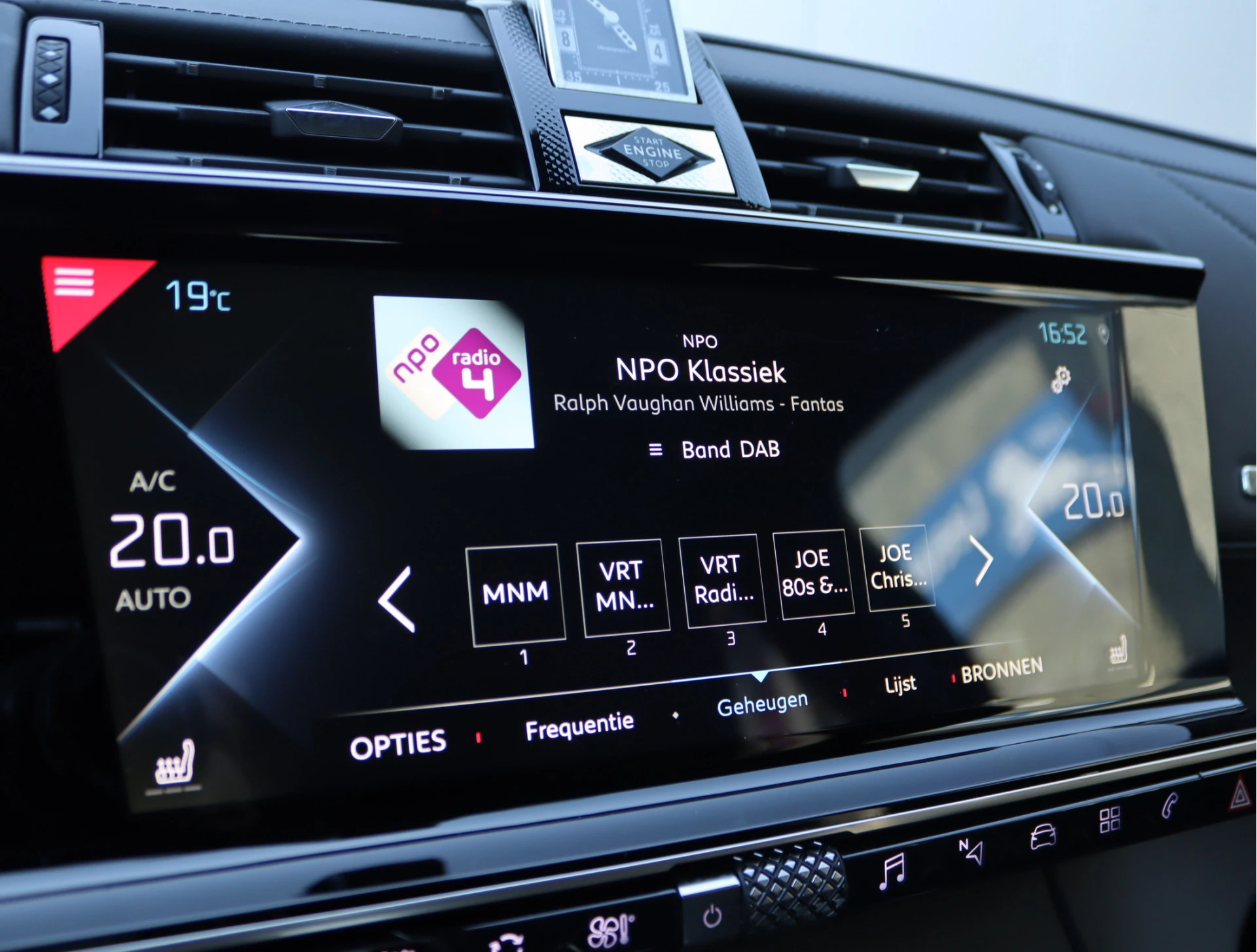 Hoofdafbeelding DS DS 7