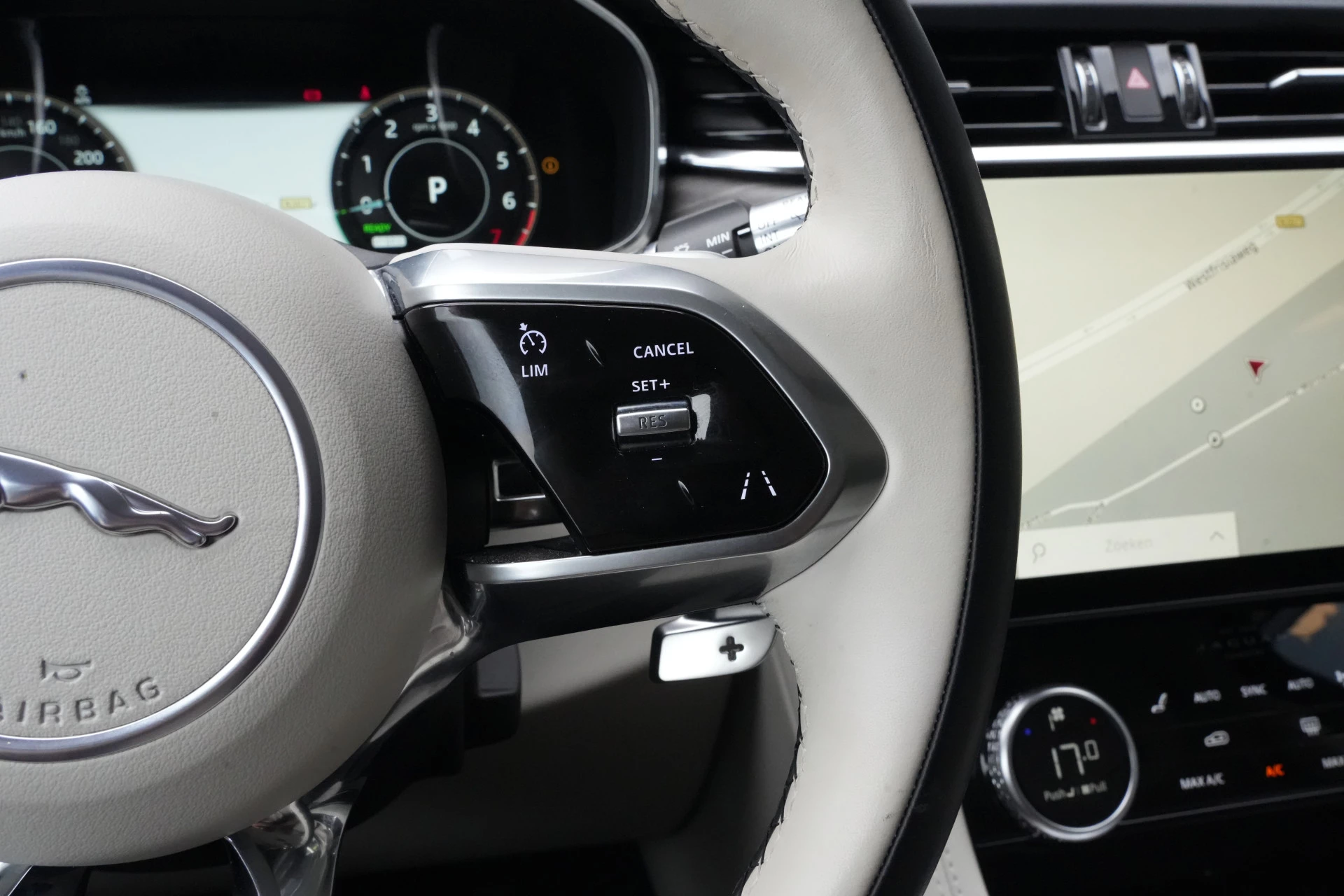 Hoofdafbeelding Jaguar F-PACE