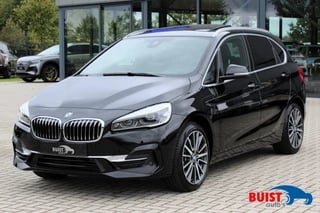 BMW 2 Serie Active Tourer 225xe Business Editon Plus PANO LEER LED HUD 1e eig.! NL-auto!