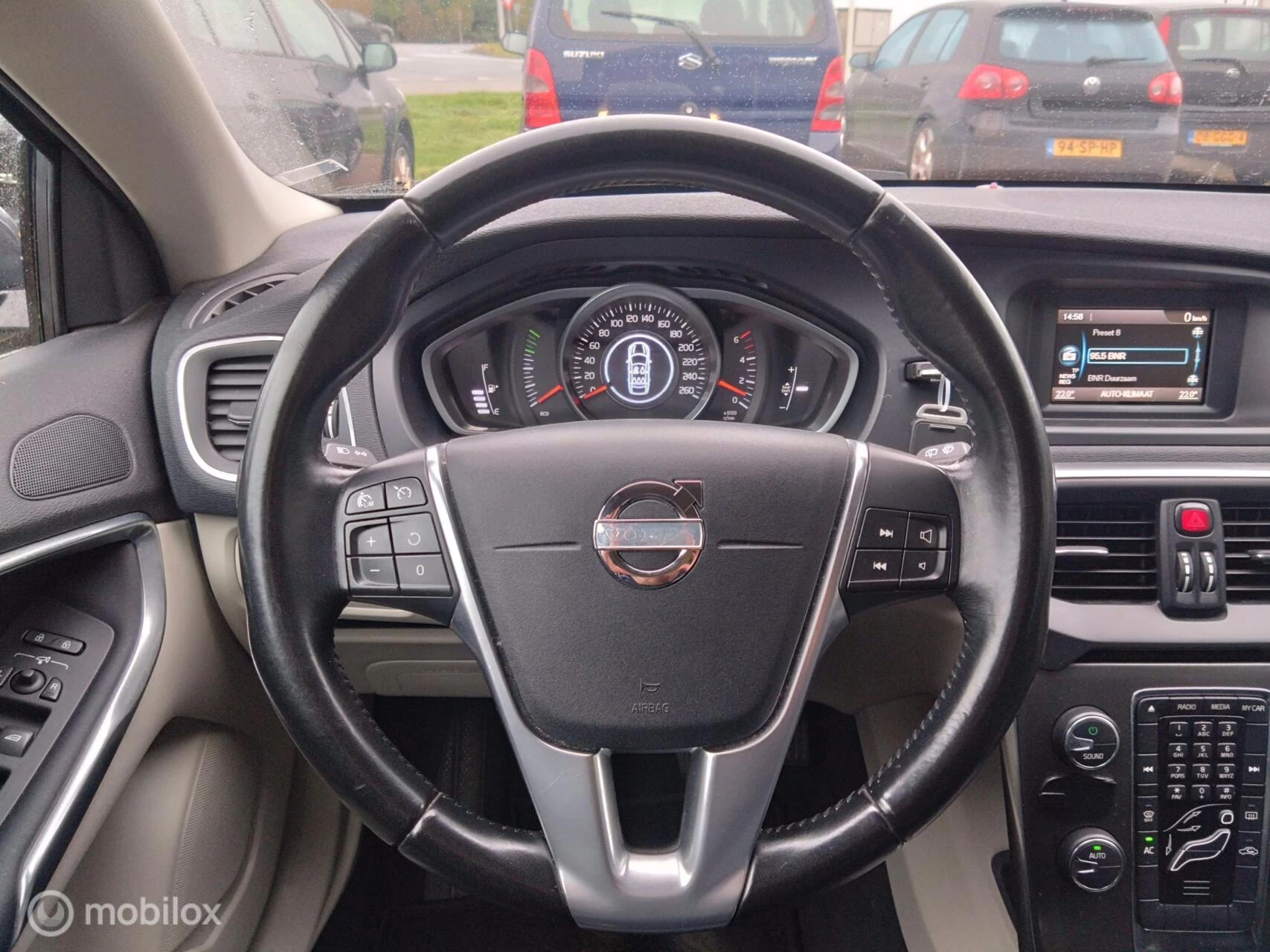 Hoofdafbeelding Volvo V40