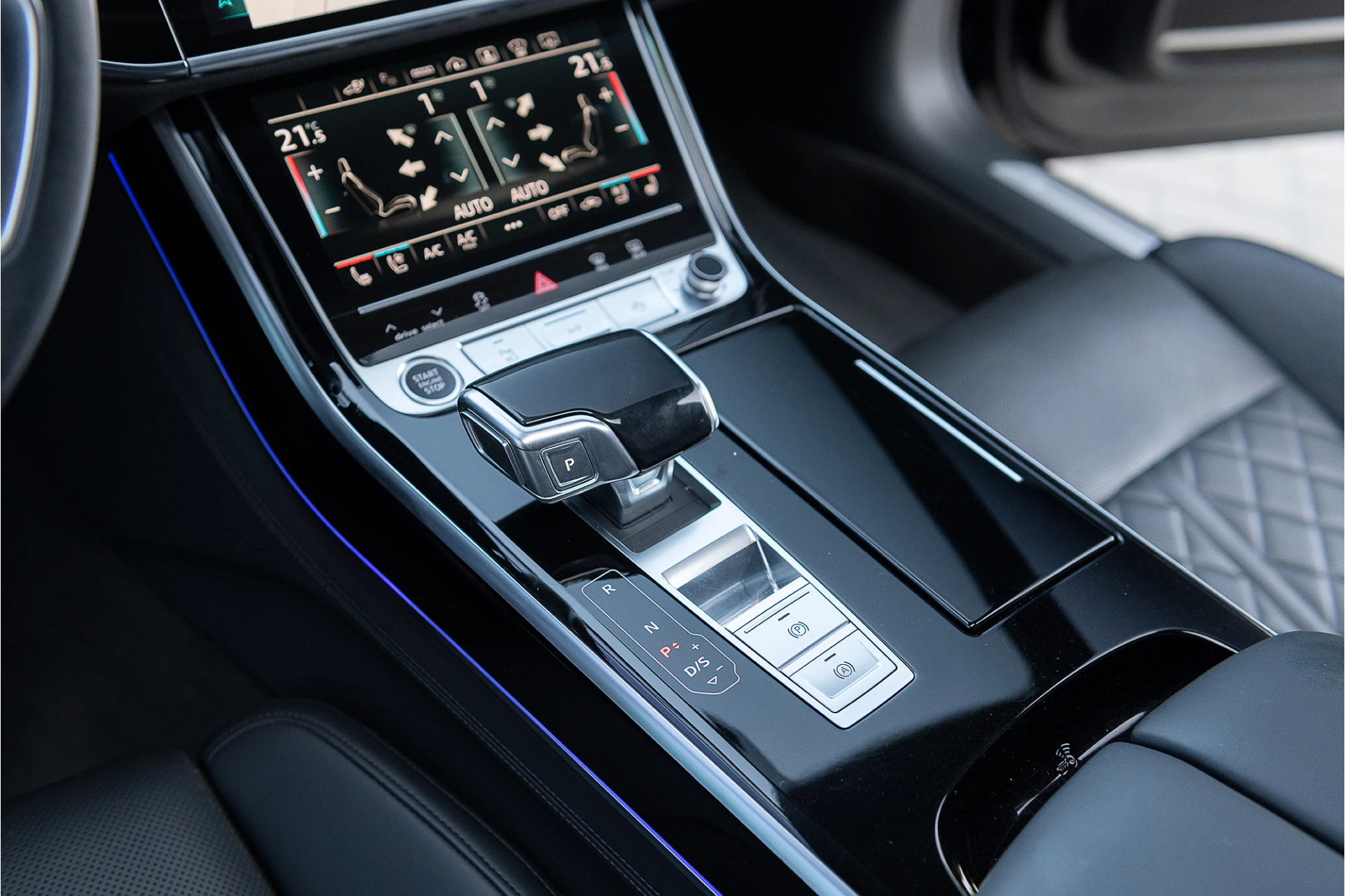 Hoofdafbeelding Audi A8