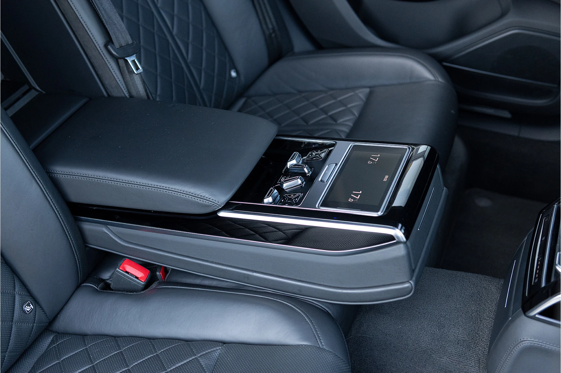 Hoofdafbeelding Audi A8